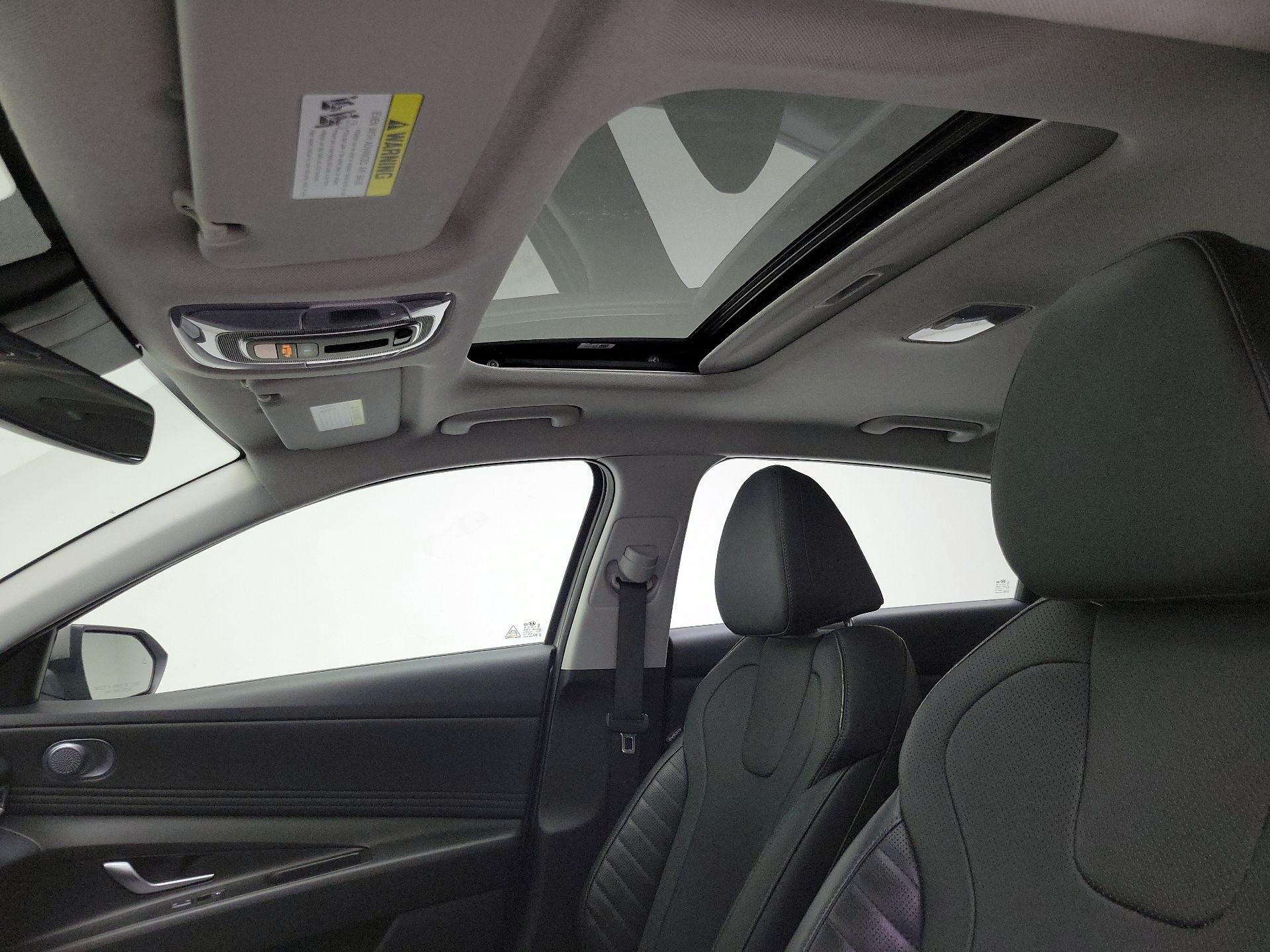 Thumbnail: 2023 Hyundai Elantra - 20