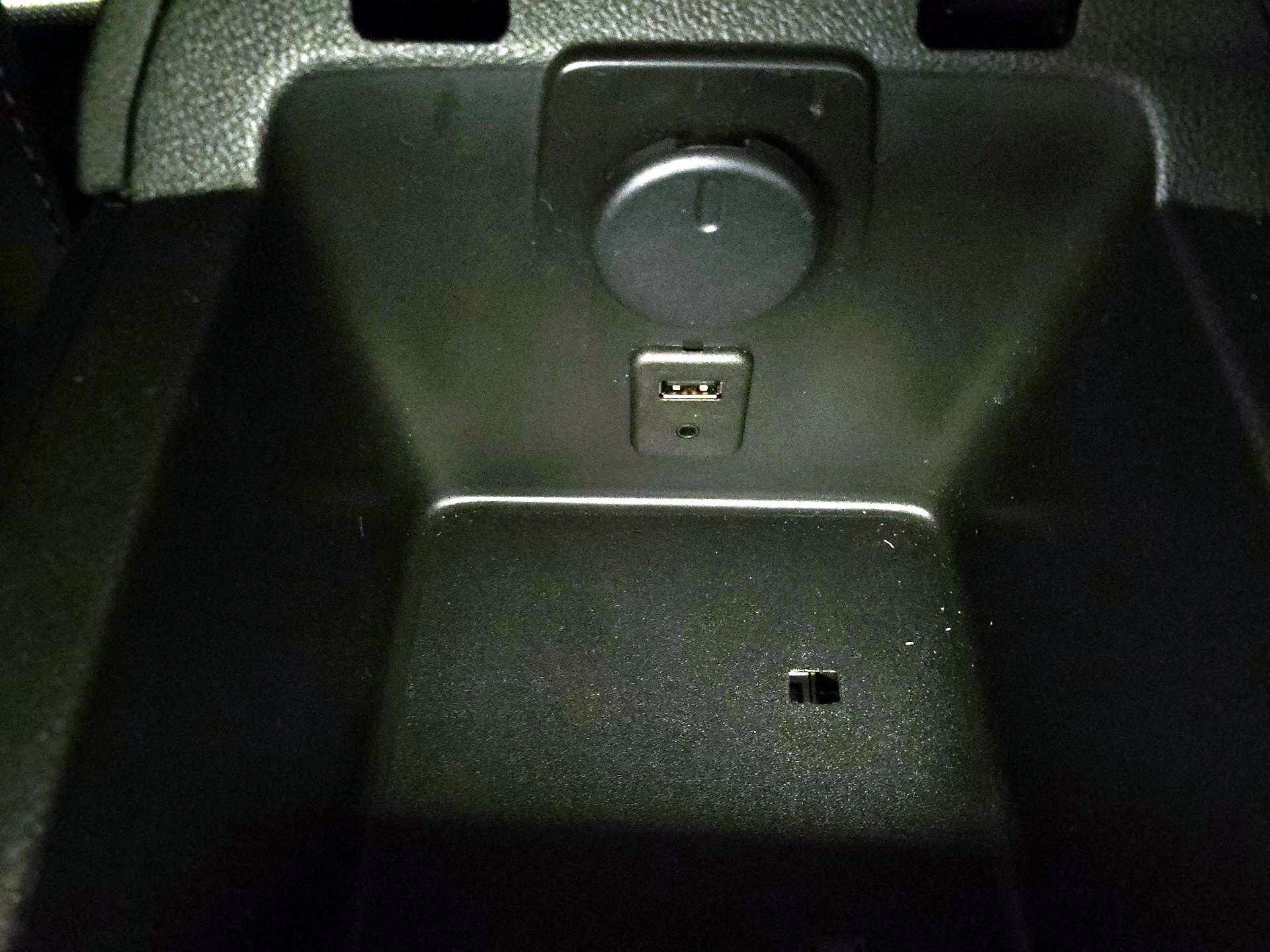 Thumbnail: 2014 Chevrolet Camaro - 19