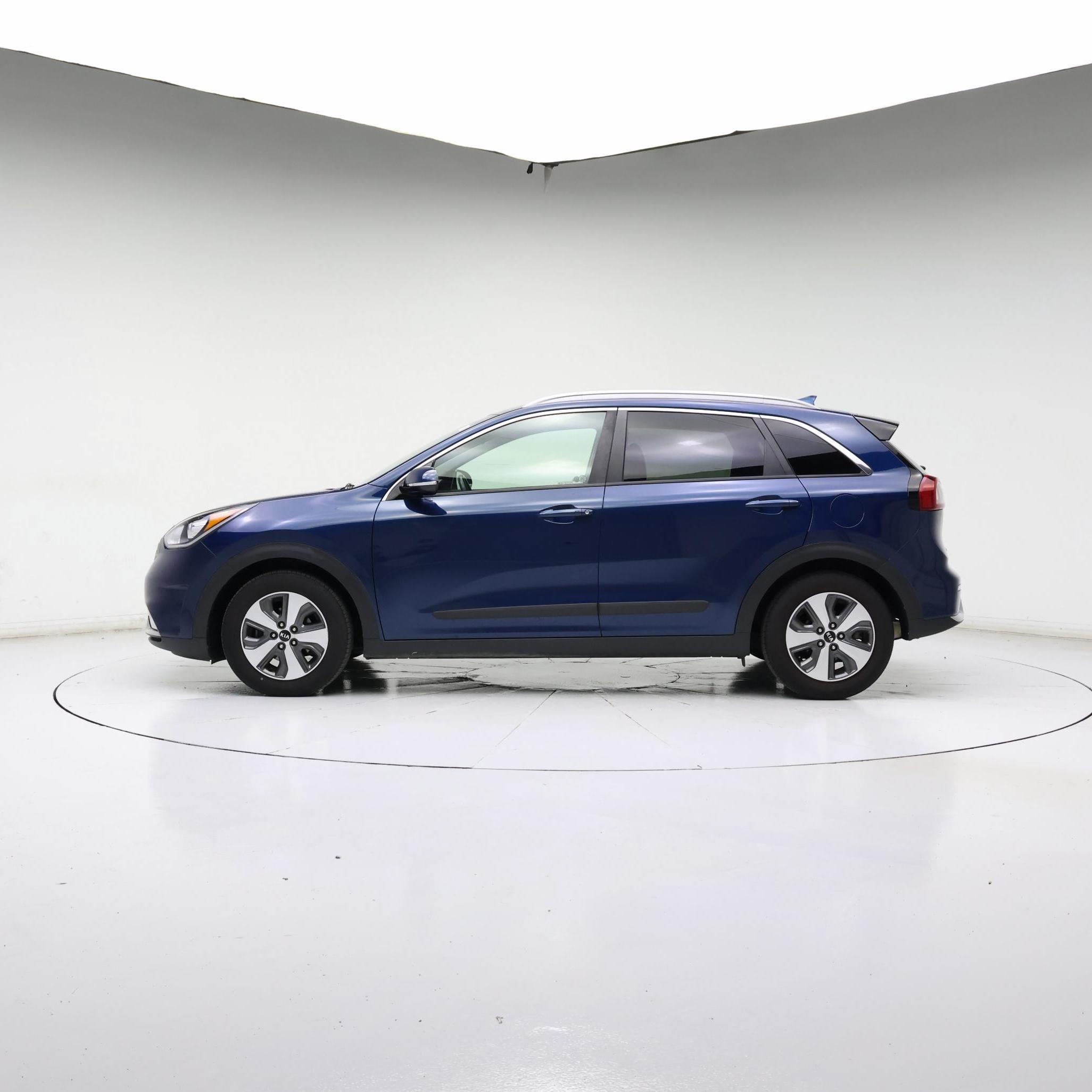 Thumbnail: 2018 Kia Niro - 3