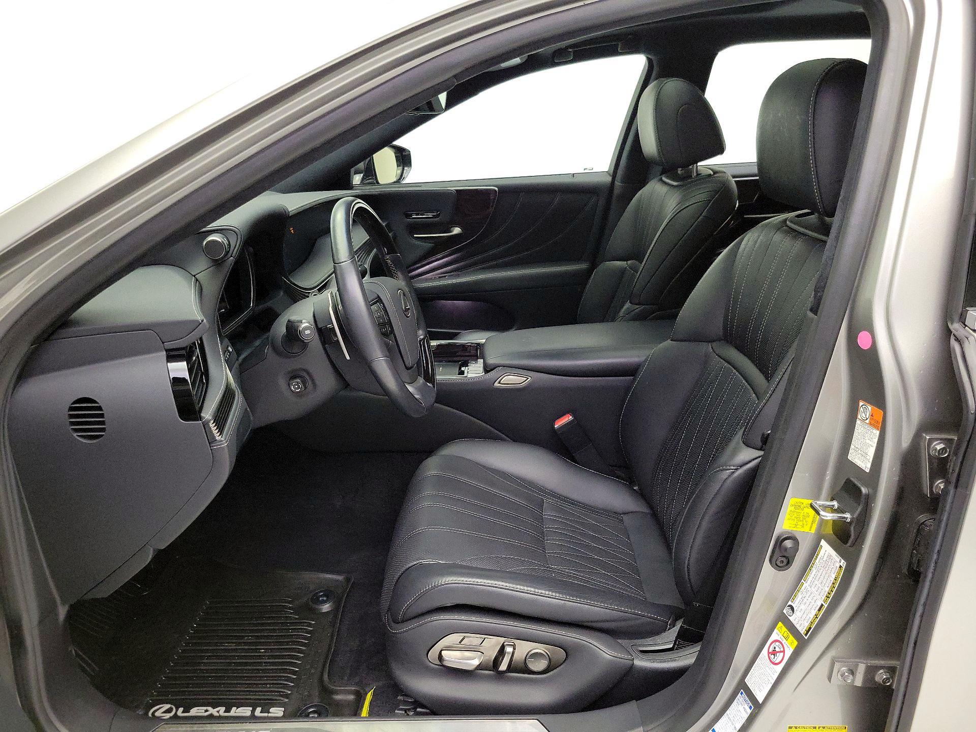 Thumbnail: 2019 Lexus LS - 11