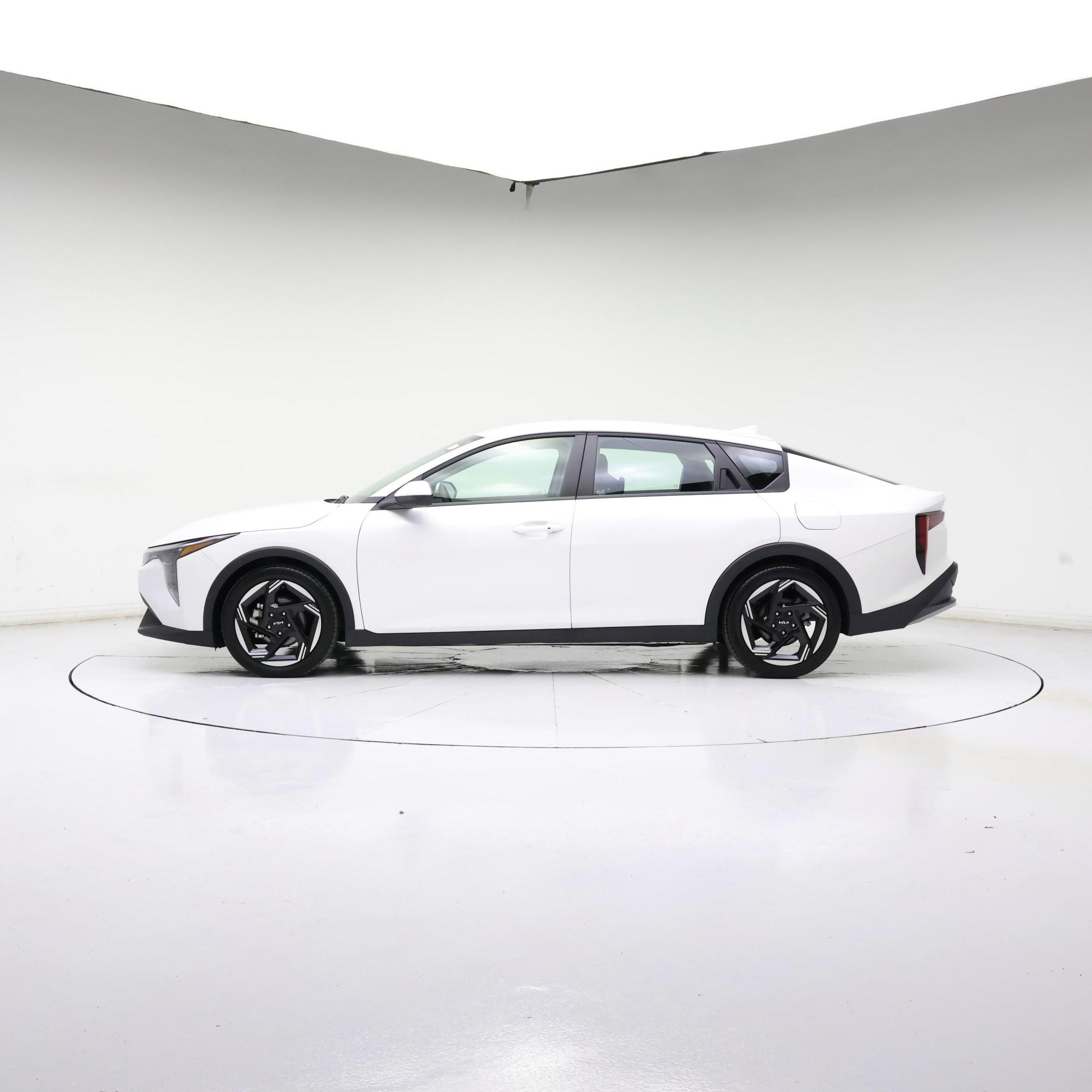 Thumbnail: 2025 Kia K4 - 3