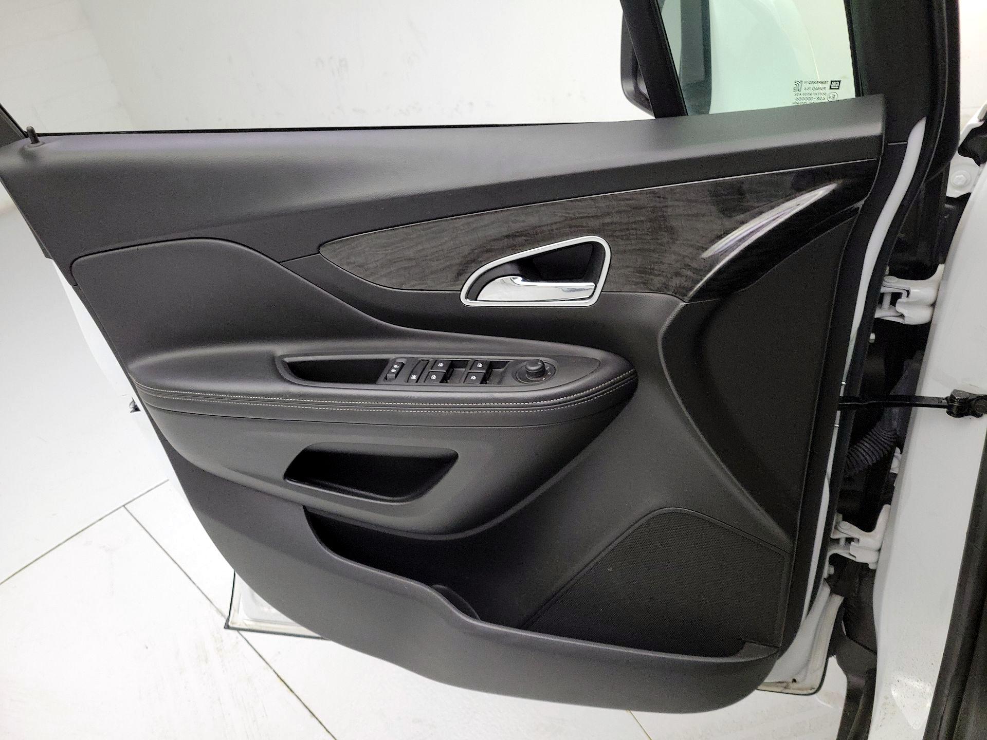 Thumbnail: 2016 Buick Encore - 12