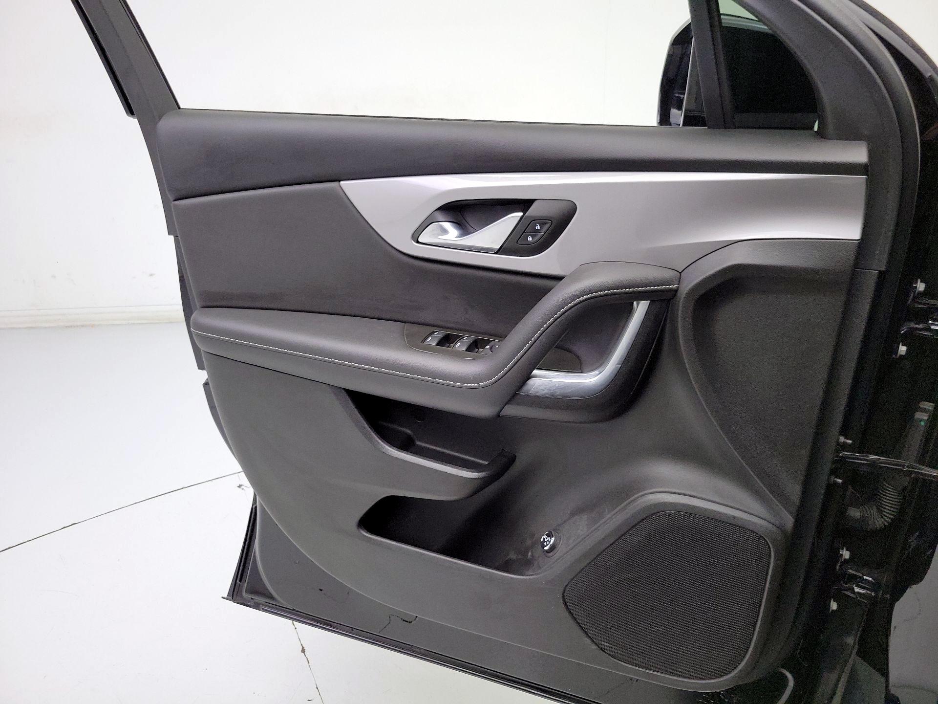 Thumbnail: 2023 Chevrolet Blazer - 12