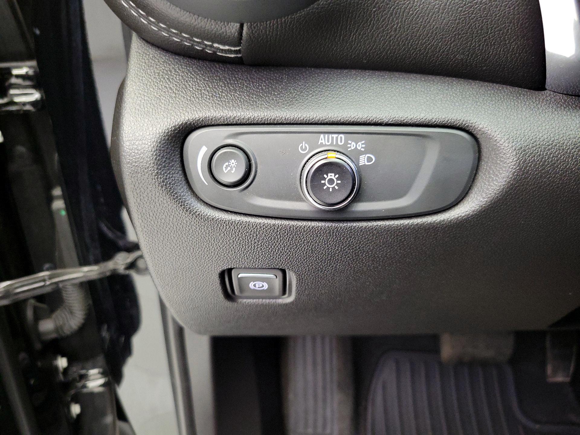 Thumbnail: 2023 Chevrolet Blazer - 13