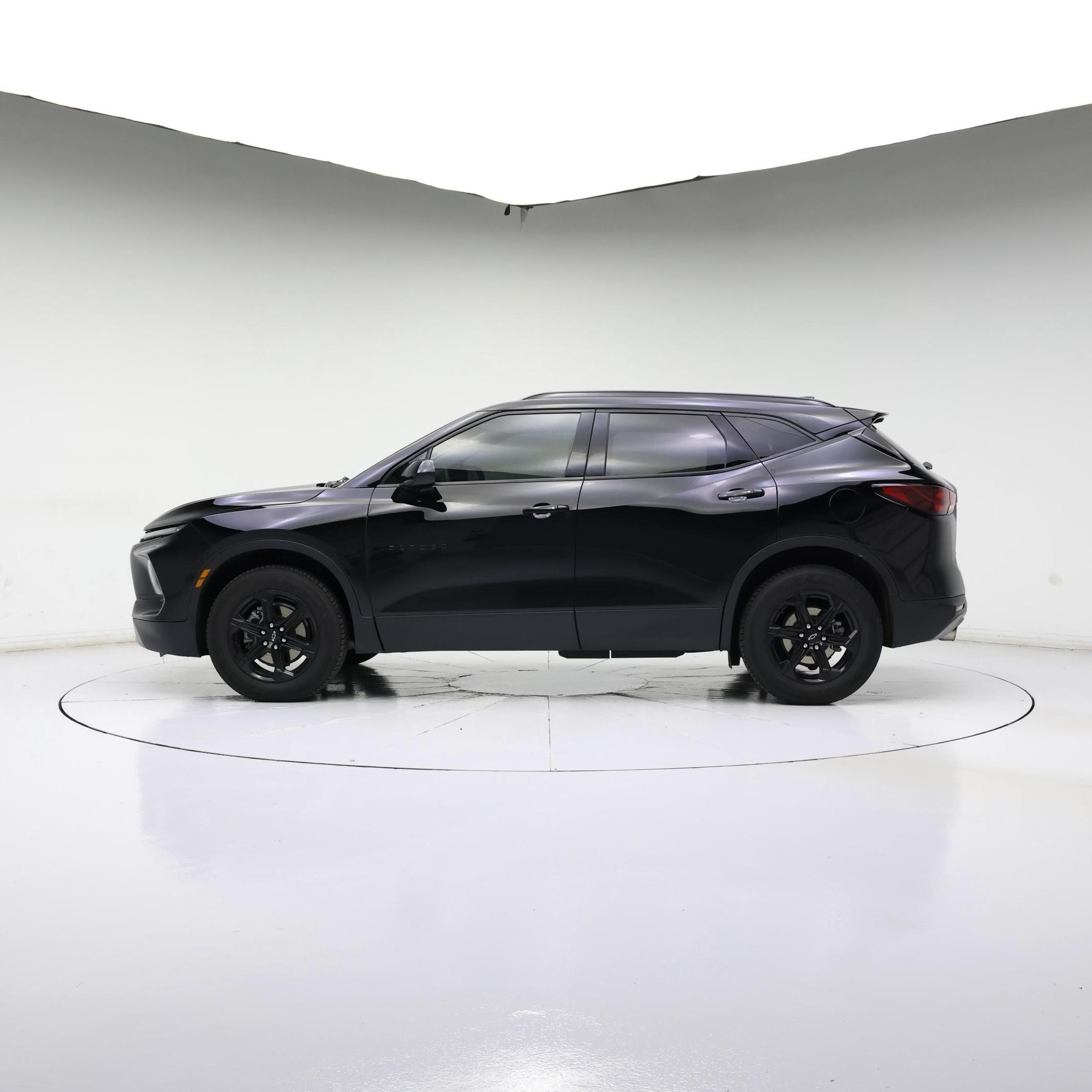 Thumbnail: 2023 Chevrolet Blazer - 7