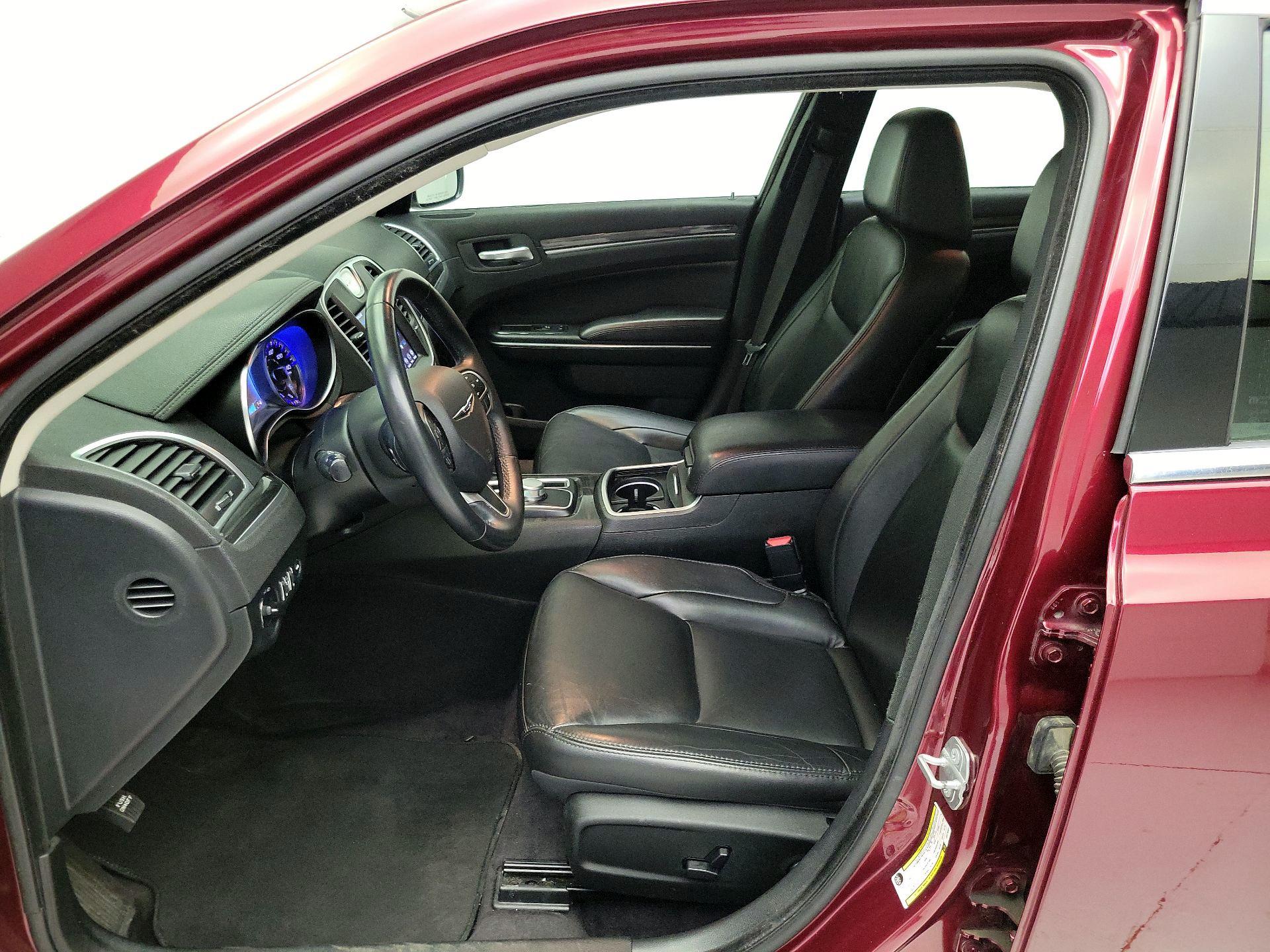 Thumbnail: 2018 Chrysler 300 - 11