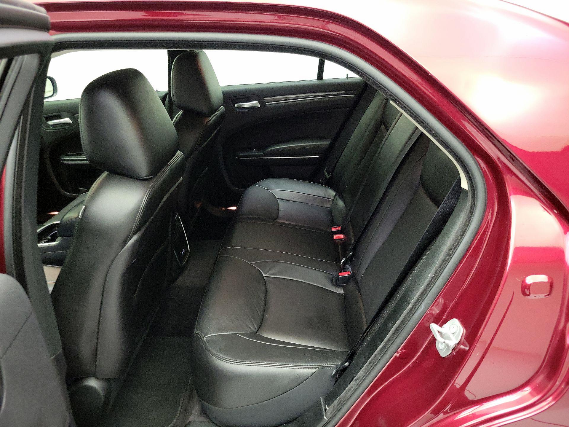 Thumbnail: 2018 Chrysler 300 - 19