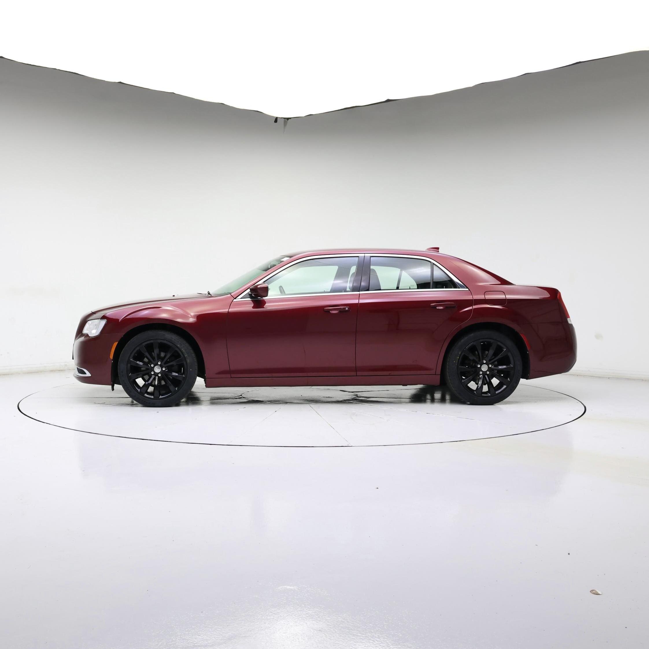 Thumbnail: 2018 Chrysler 300 - 3