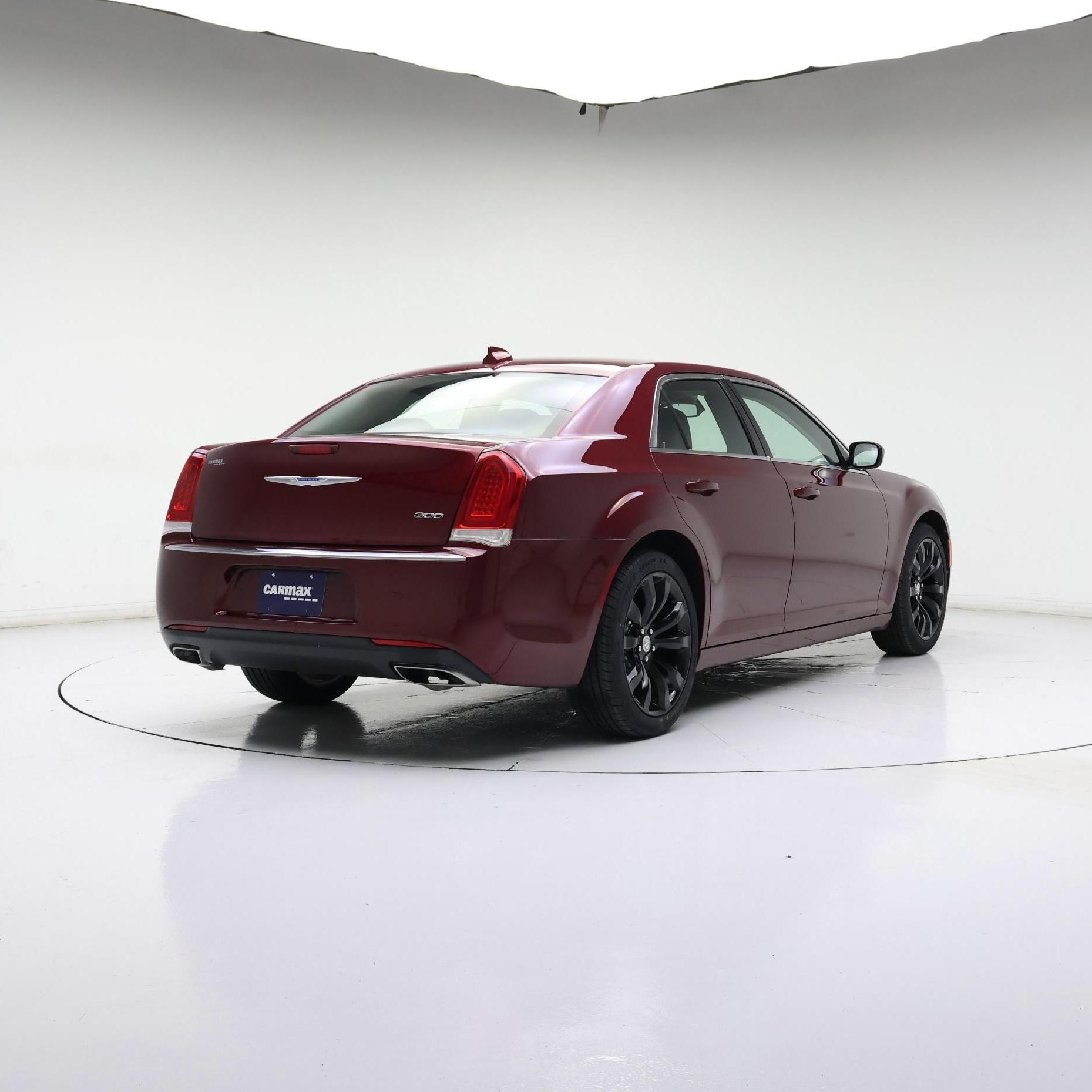 Thumbnail: 2018 Chrysler 300 - 8