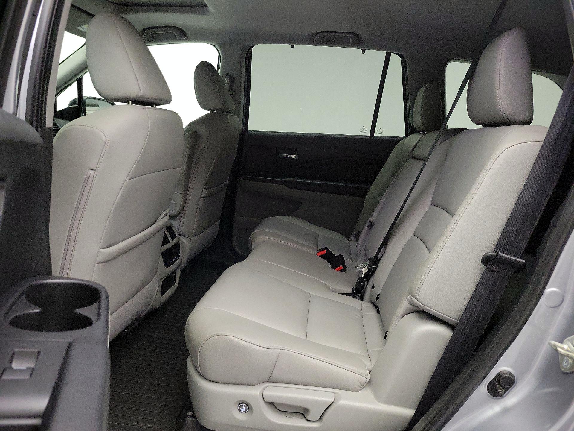 Thumbnail: 2021 Honda Pilot - 20