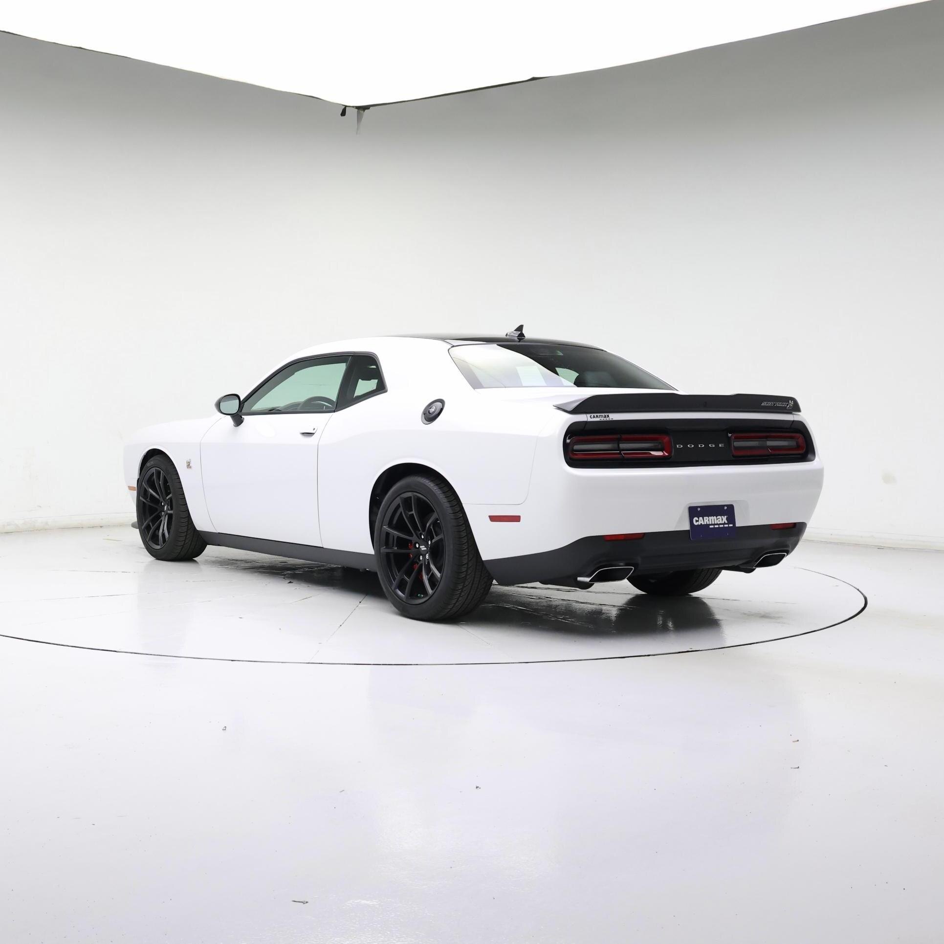 Thumbnail: 2023 Dodge Challenger - 2