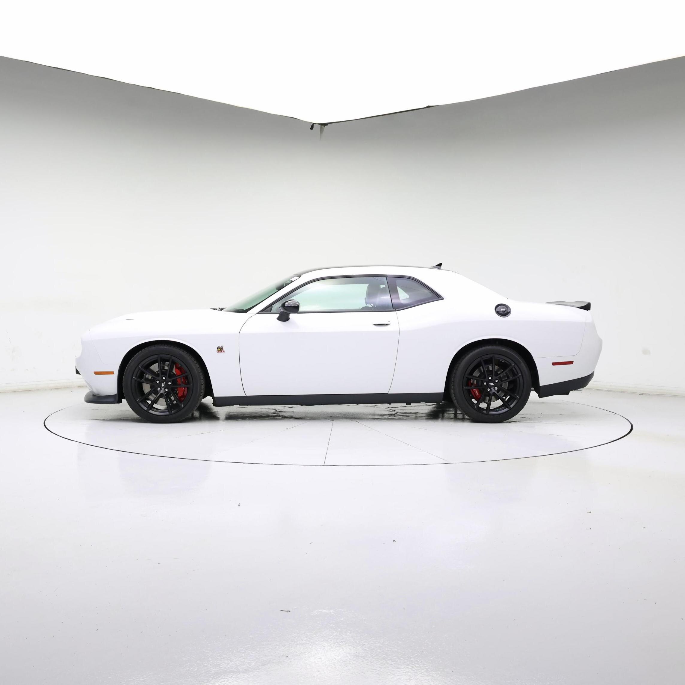 Thumbnail: 2023 Dodge Challenger - 3