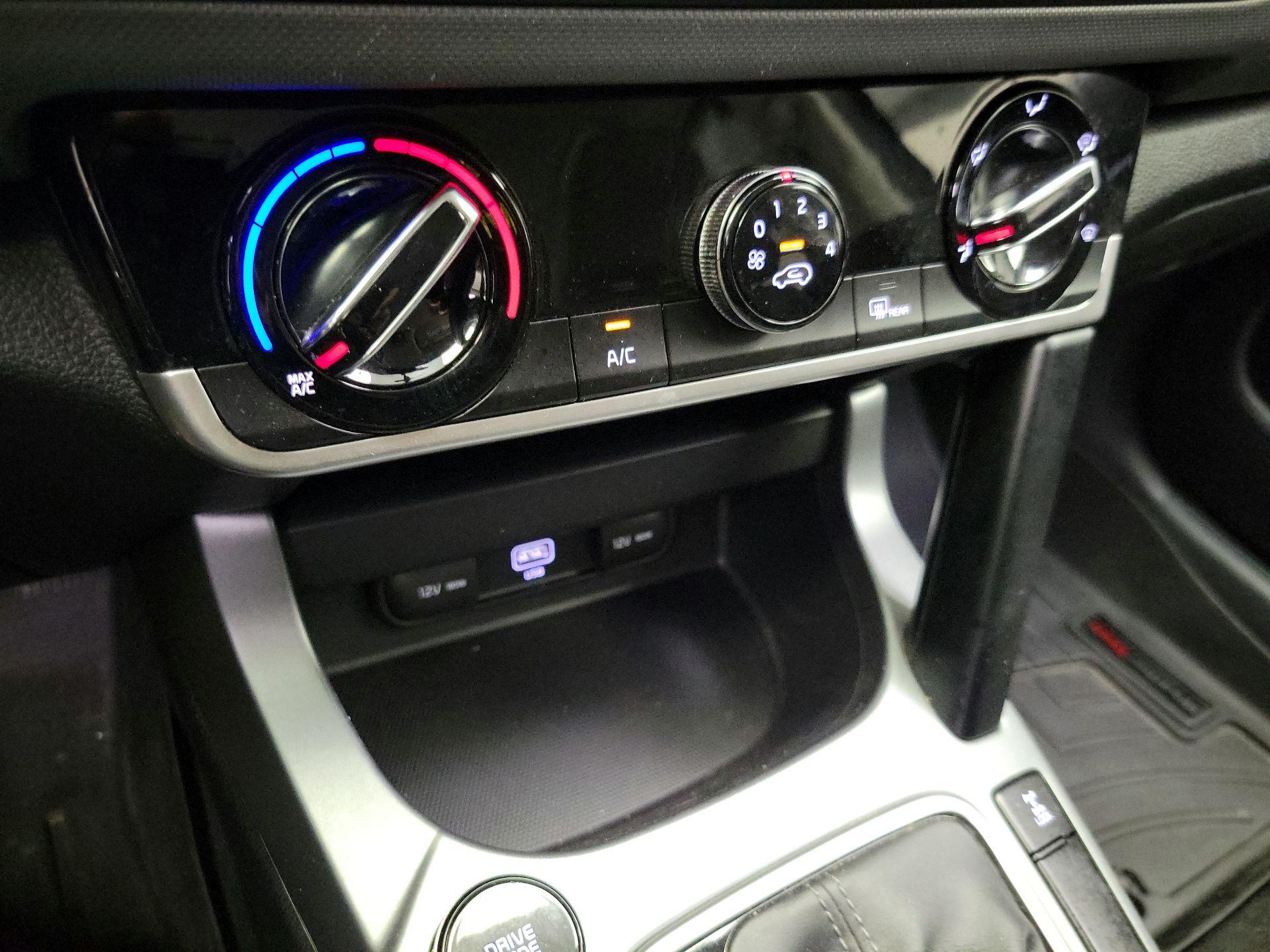 Thumbnail: 2021 Kia Seltos - 16