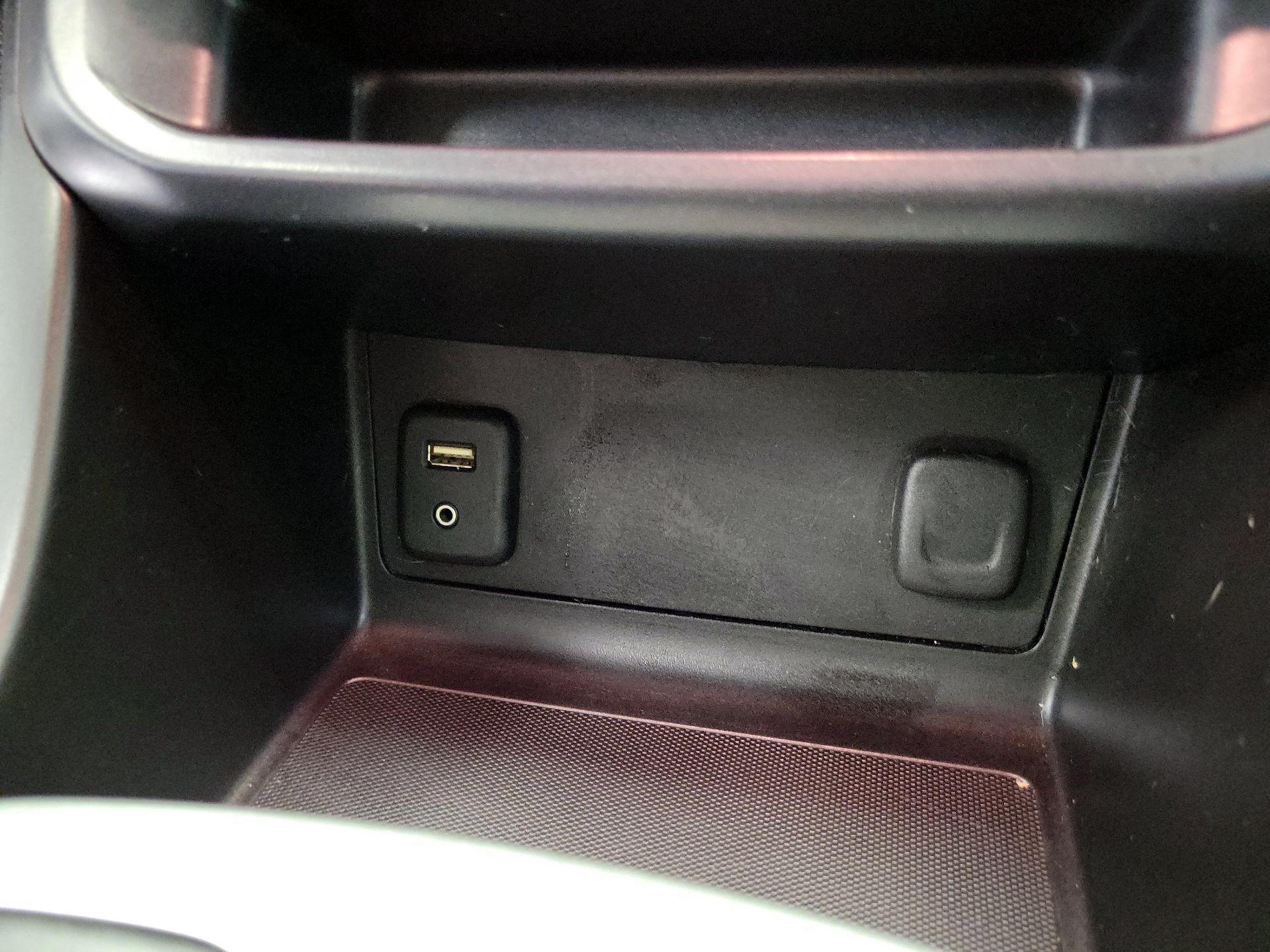 Thumbnail: 2016 Chevrolet Colorado - 18
