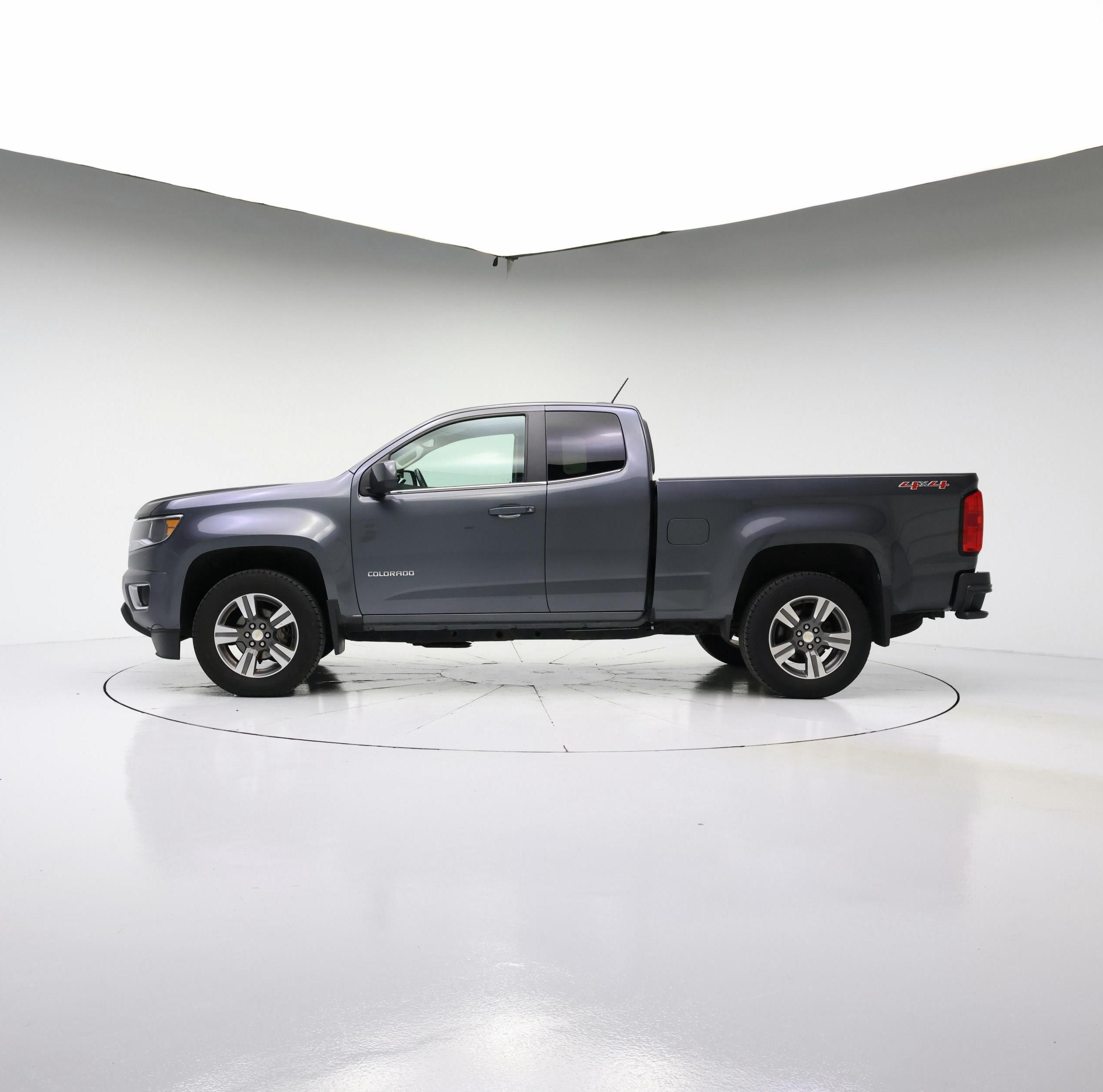 Thumbnail: 2016 Chevrolet Colorado - 3