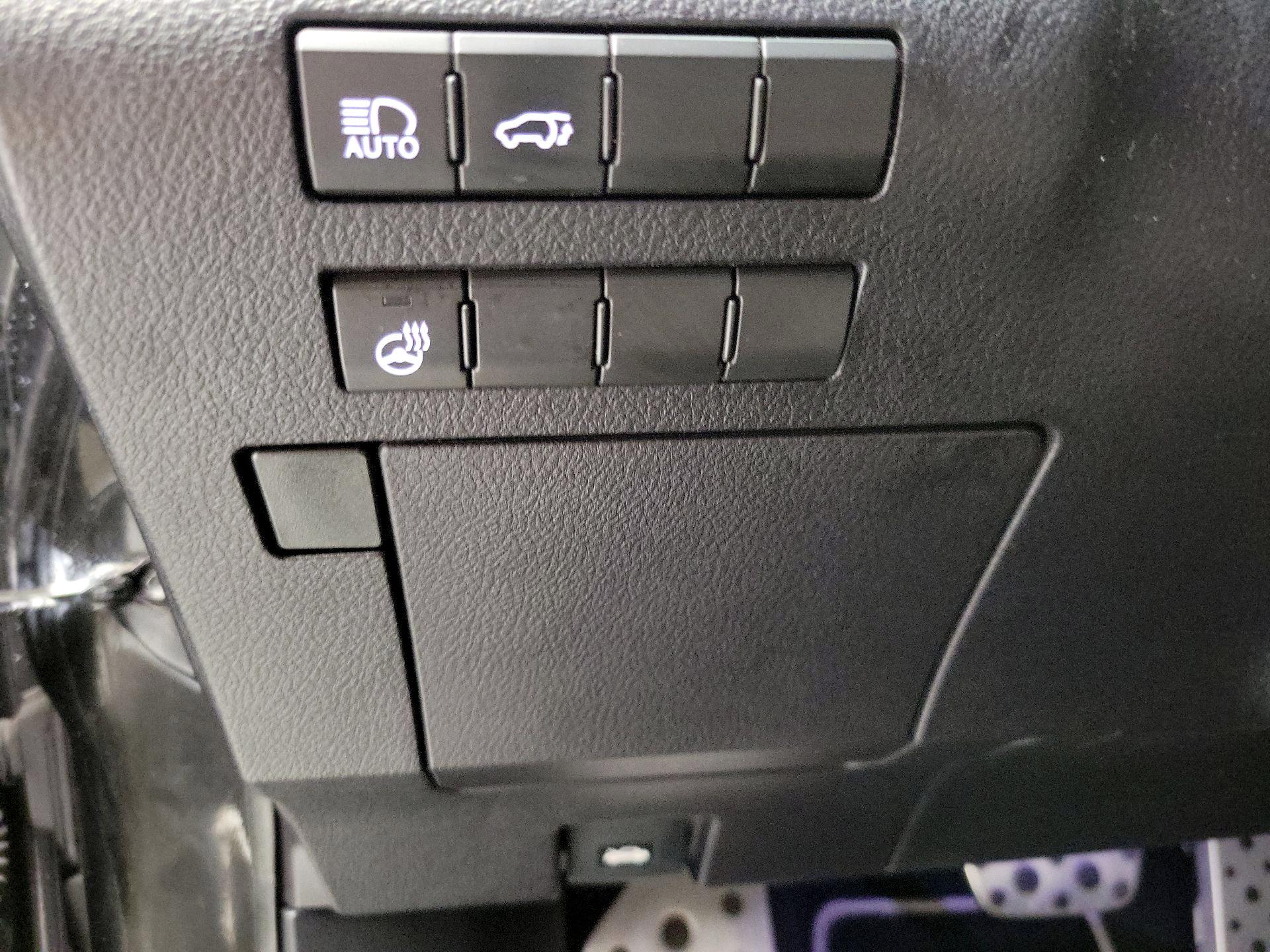 Thumbnail: 2016 Lexus RX - 13