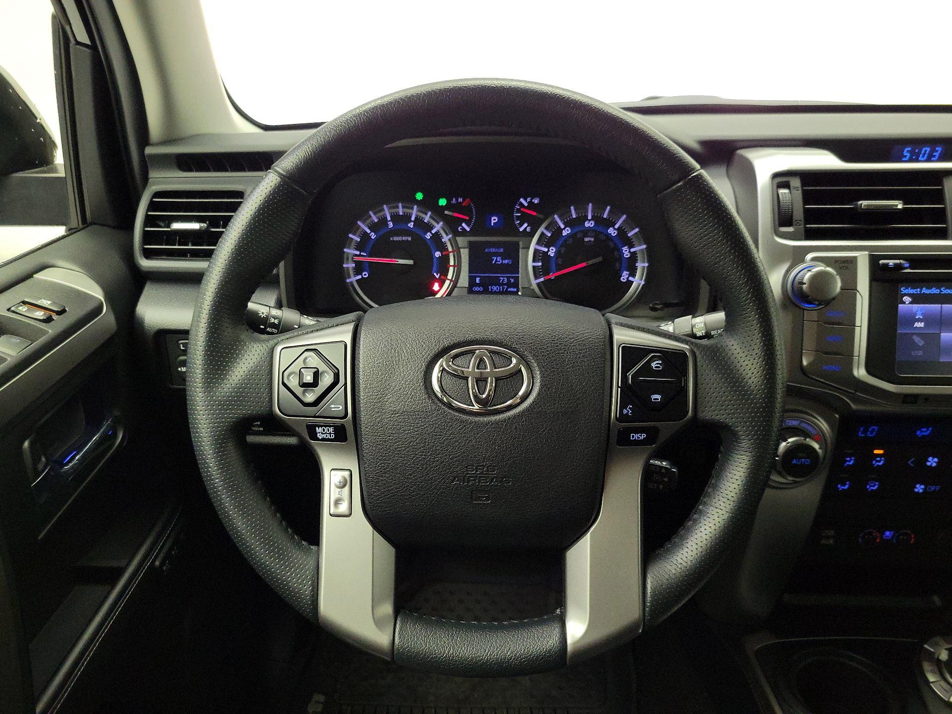 Thumbnail: 2018 Toyota 4Runner - 10