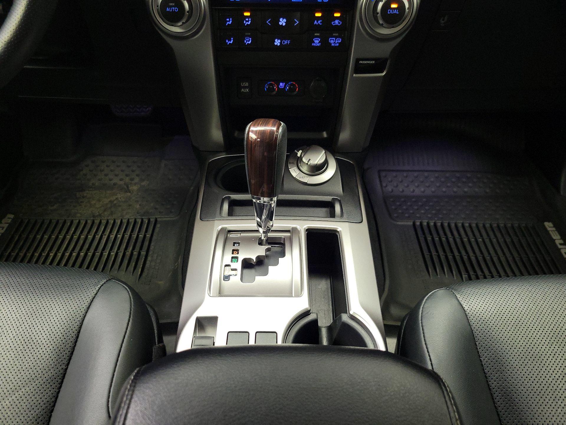 Thumbnail: 2018 Toyota 4Runner - 18