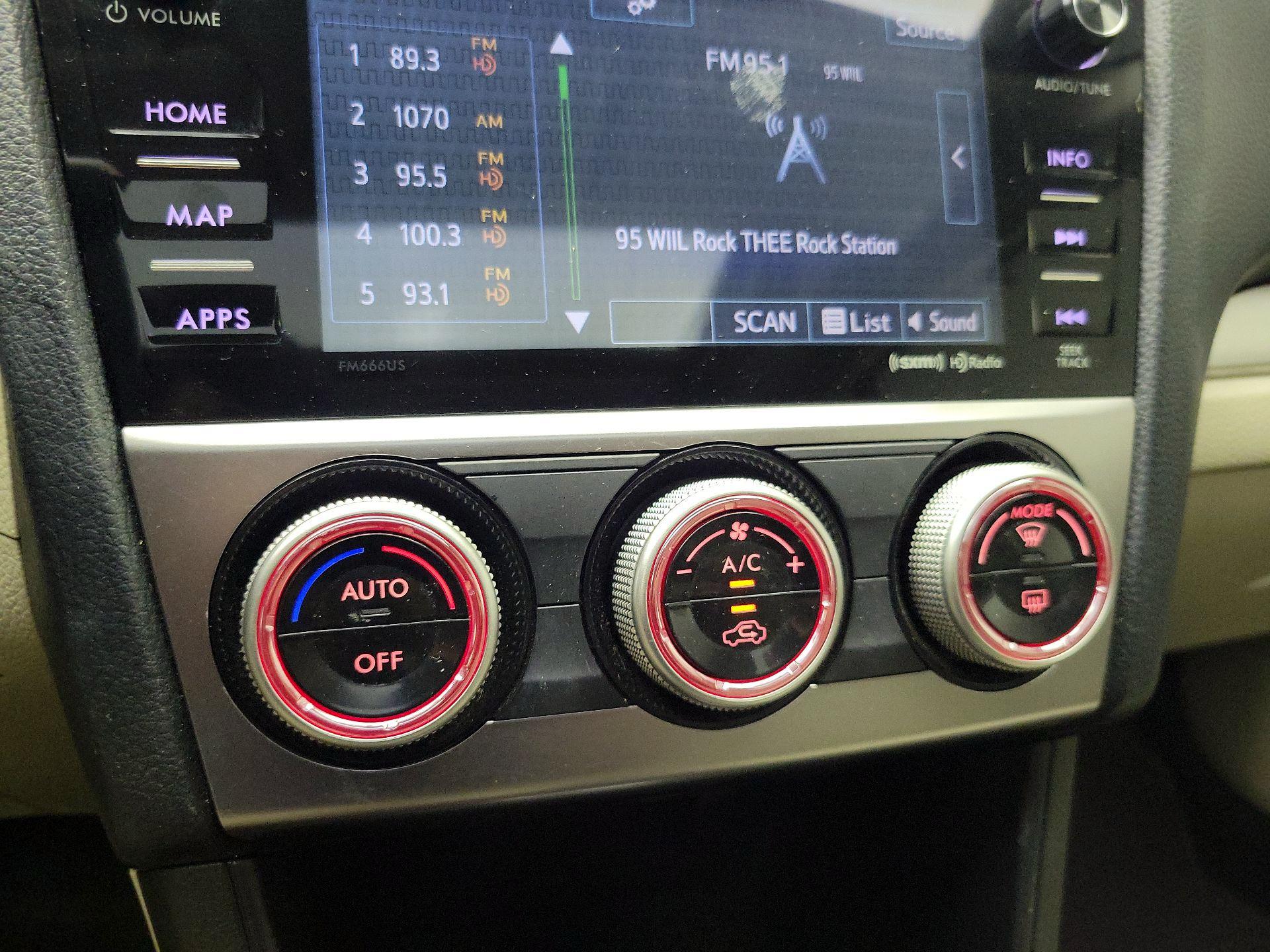 Thumbnail: 2015 Subaru XV Crosstrek - 17