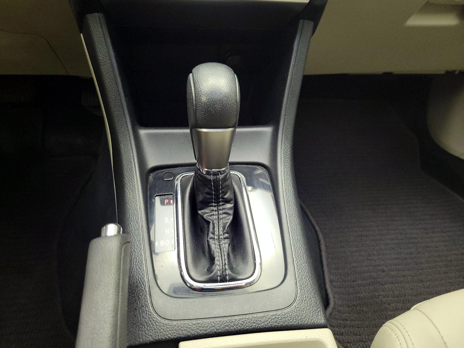 Thumbnail: 2015 Subaru XV Crosstrek - 18