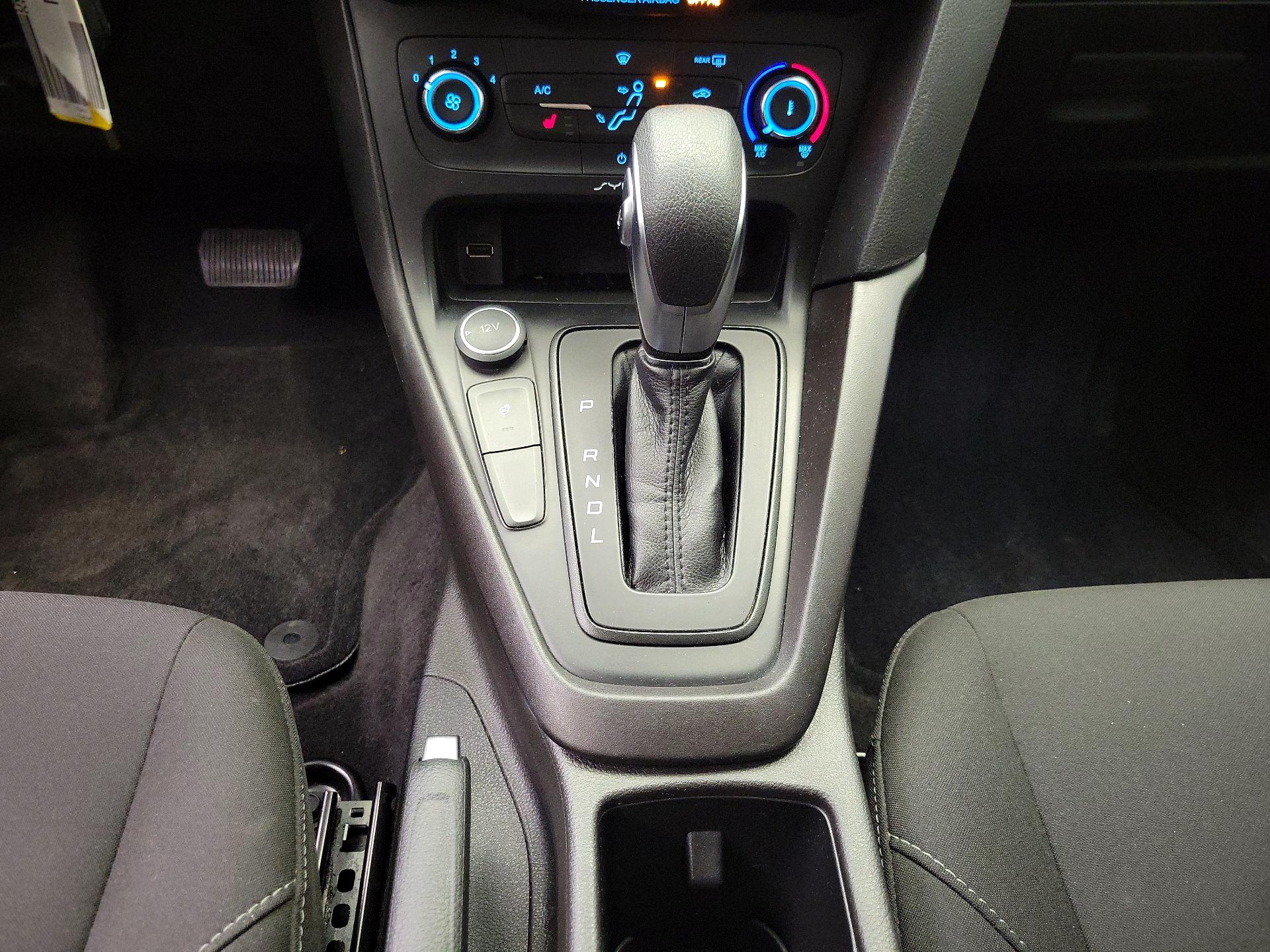 Thumbnail: 2017 Ford Focus - 17