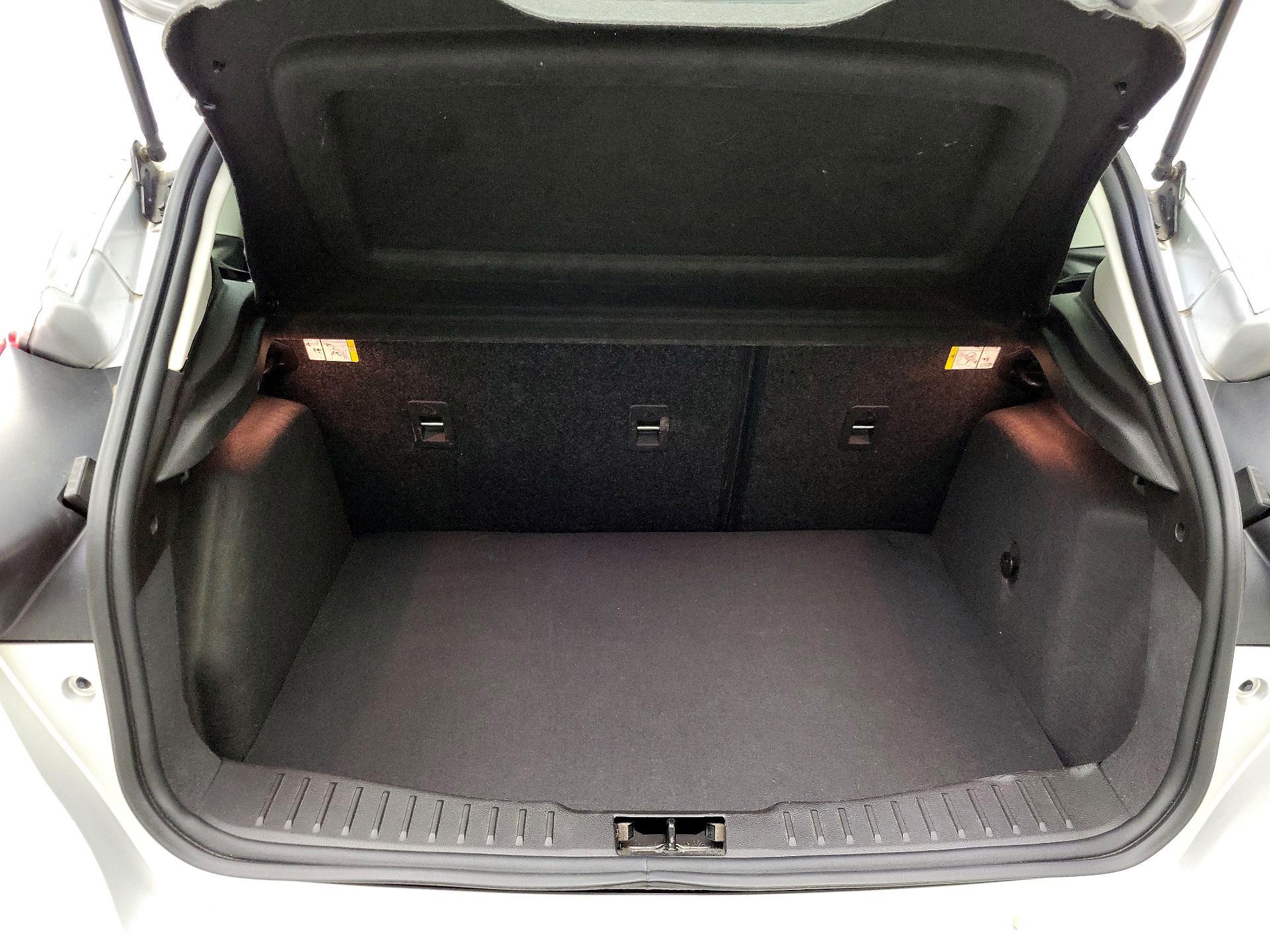 Thumbnail: 2017 Ford Focus - 20