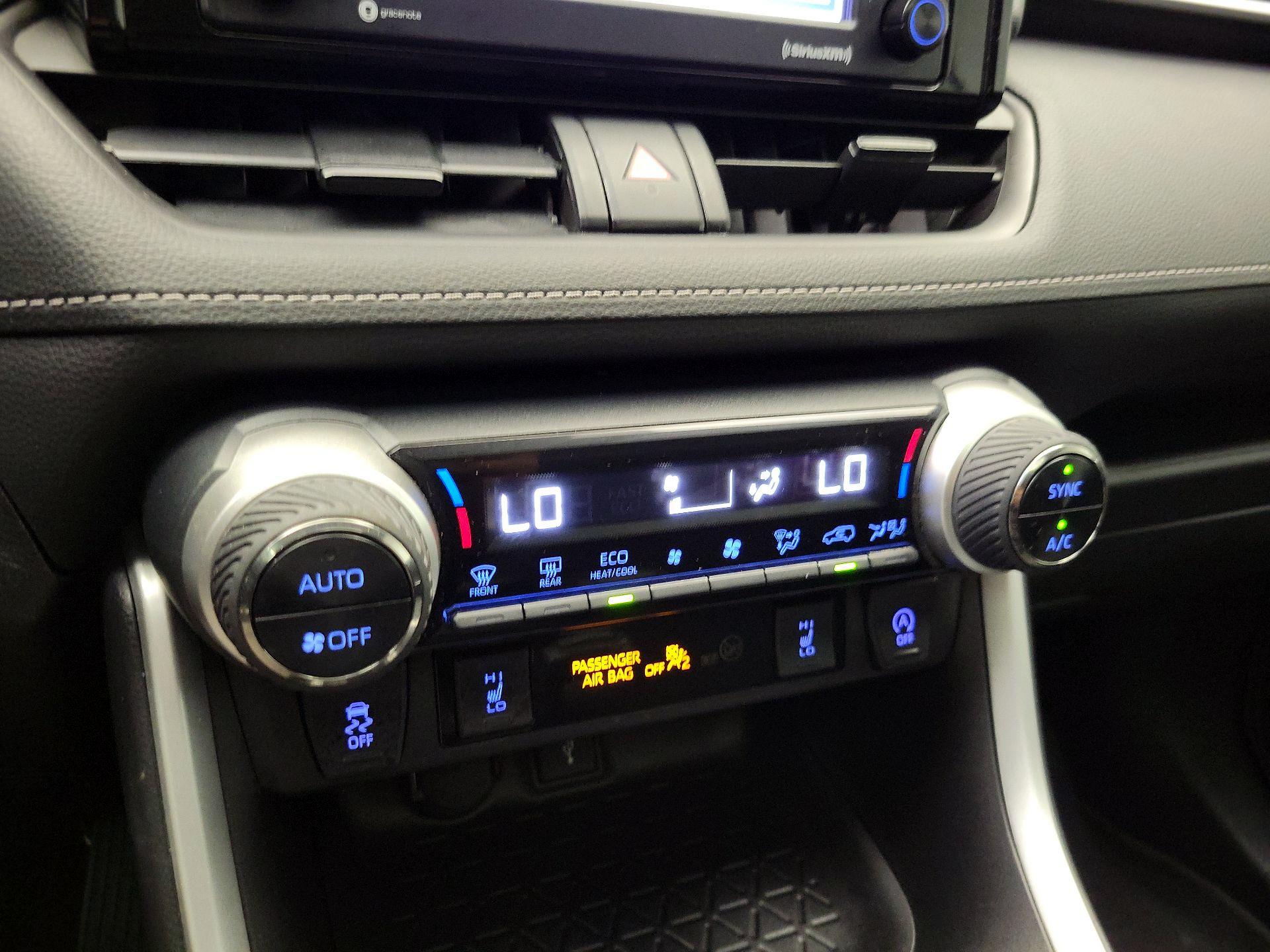 Thumbnail: 2021 Toyota RAV4 - 16