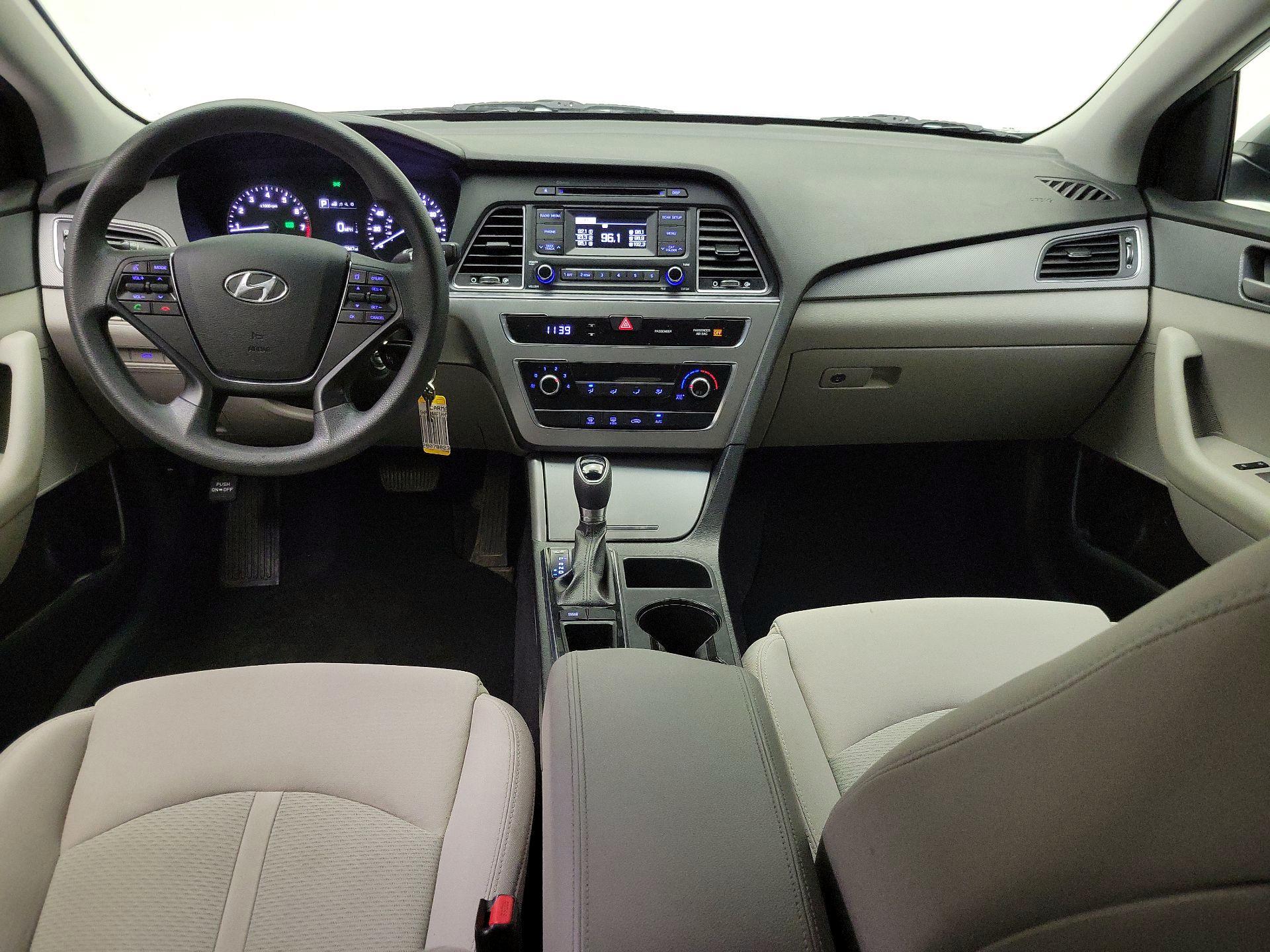 Thumbnail: 2017 Hyundai Sonata - 9