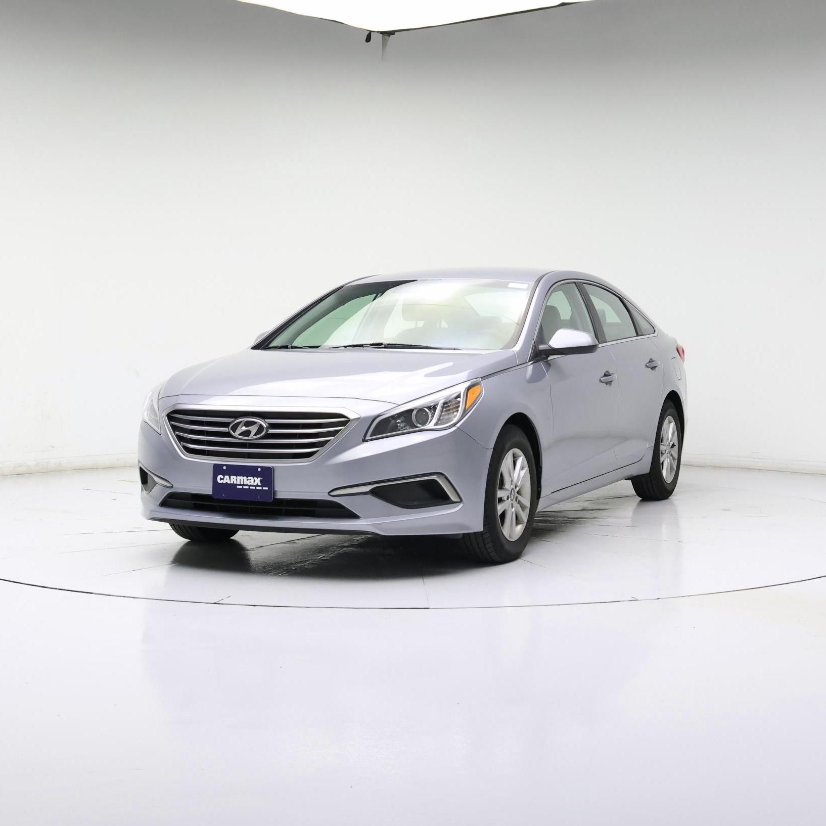 Thumbnail: 2017 Hyundai Sonata - 4