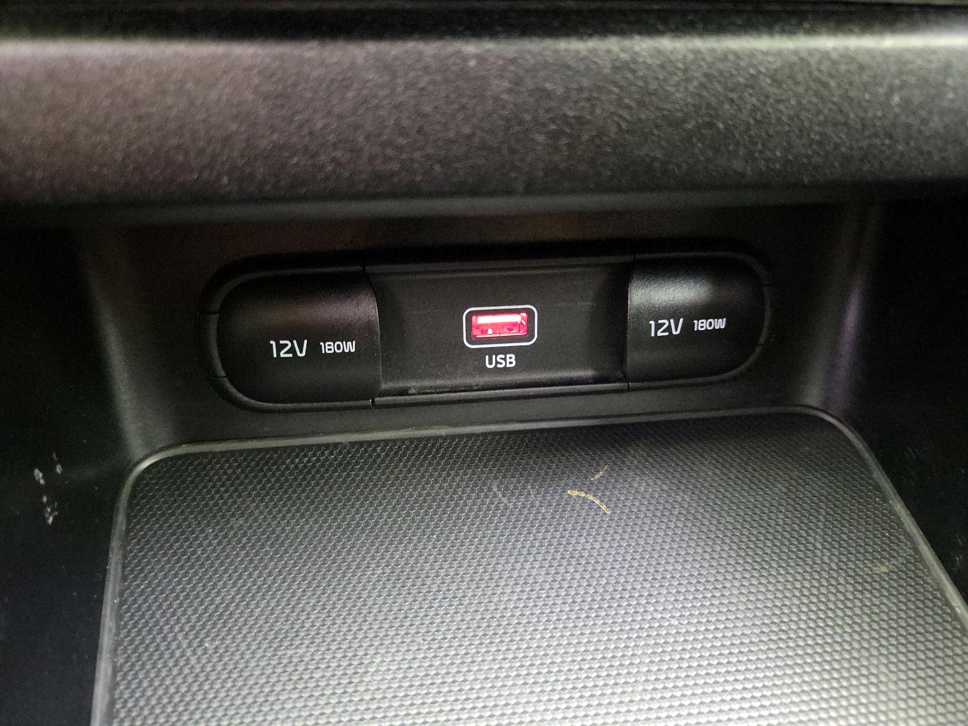 Thumbnail: 2023 Kia Forte - 18
