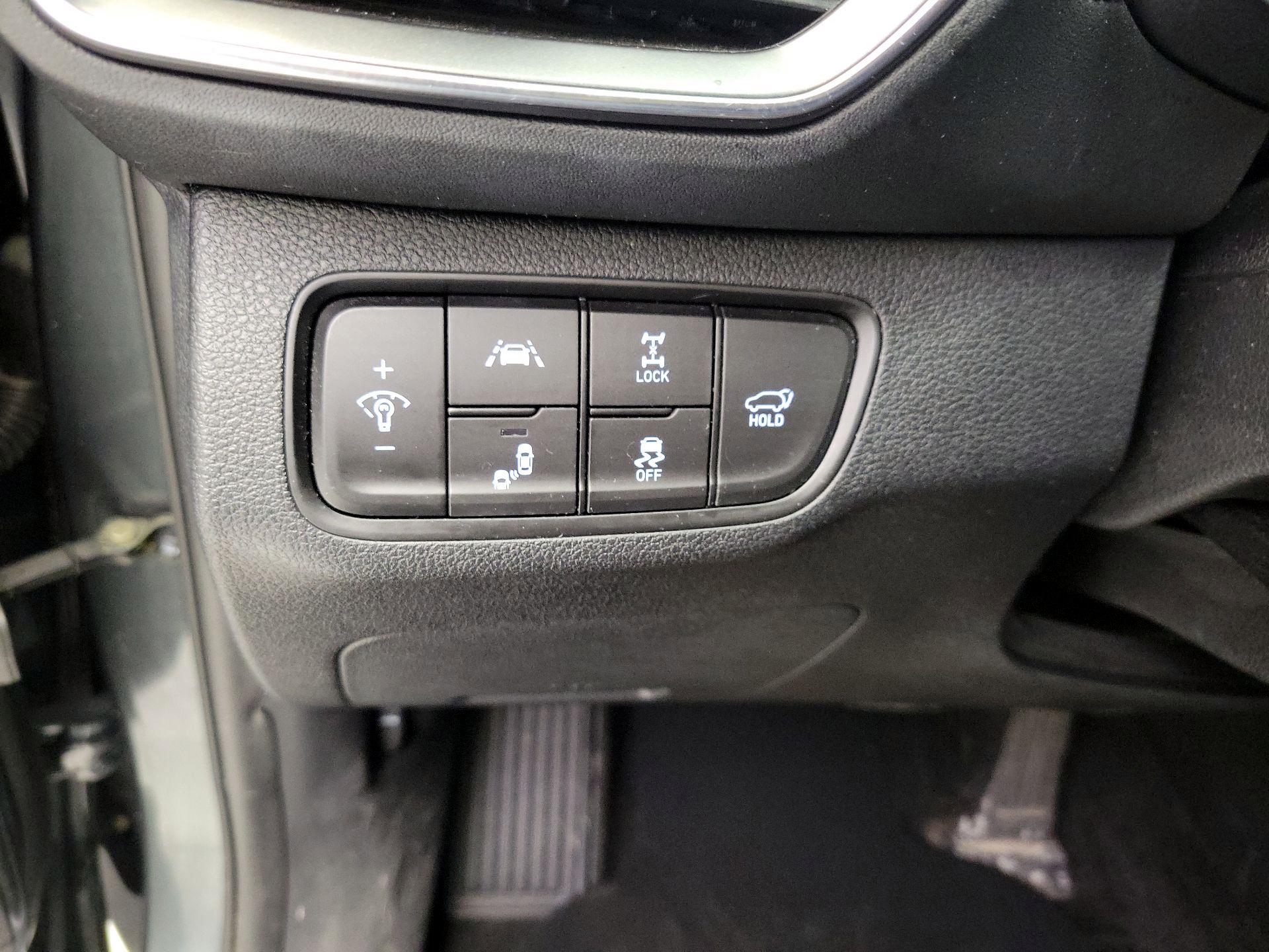 Thumbnail: 2020 Hyundai Santa Fe - 13