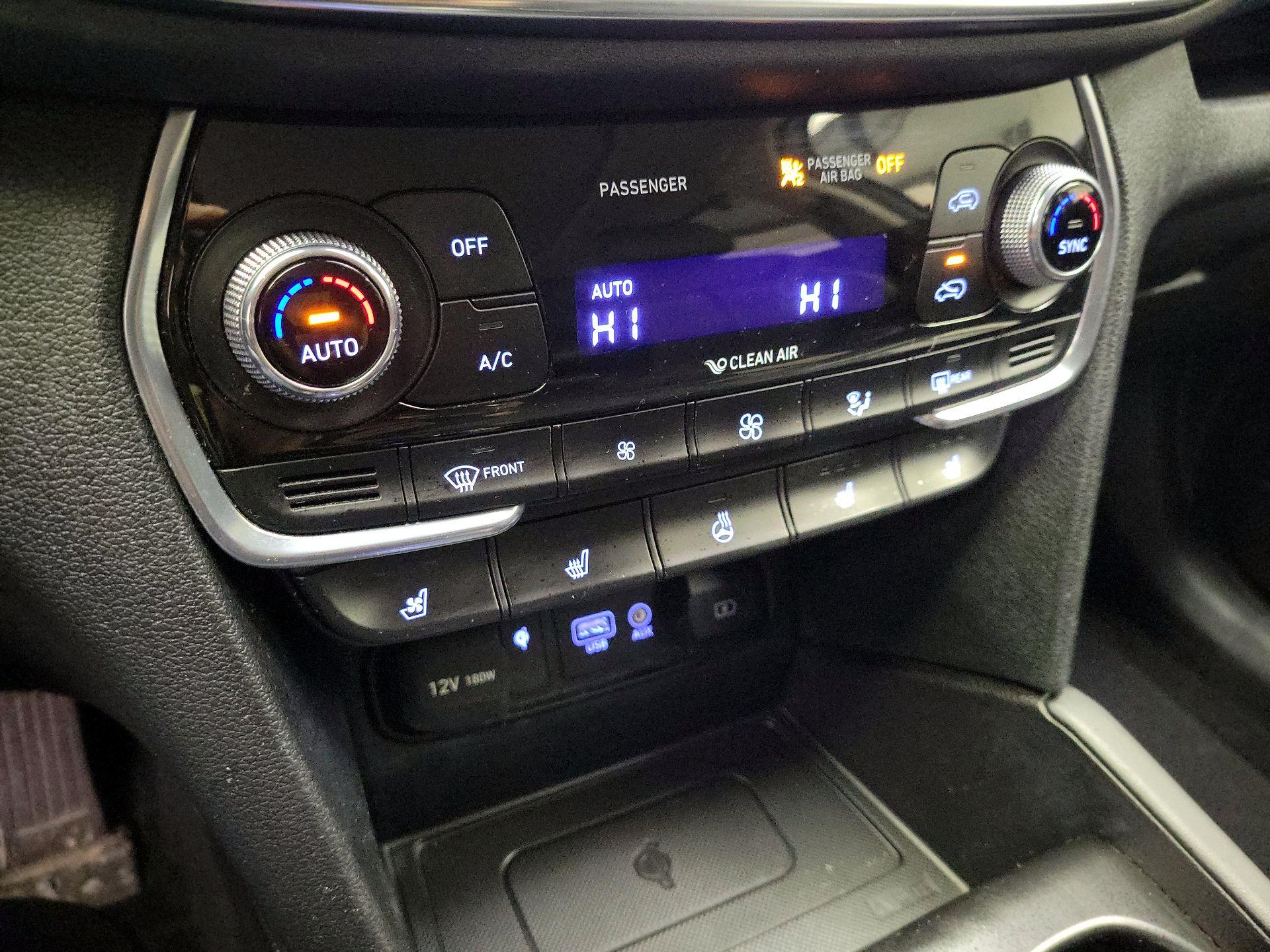 Thumbnail: 2020 Hyundai Santa Fe - 17