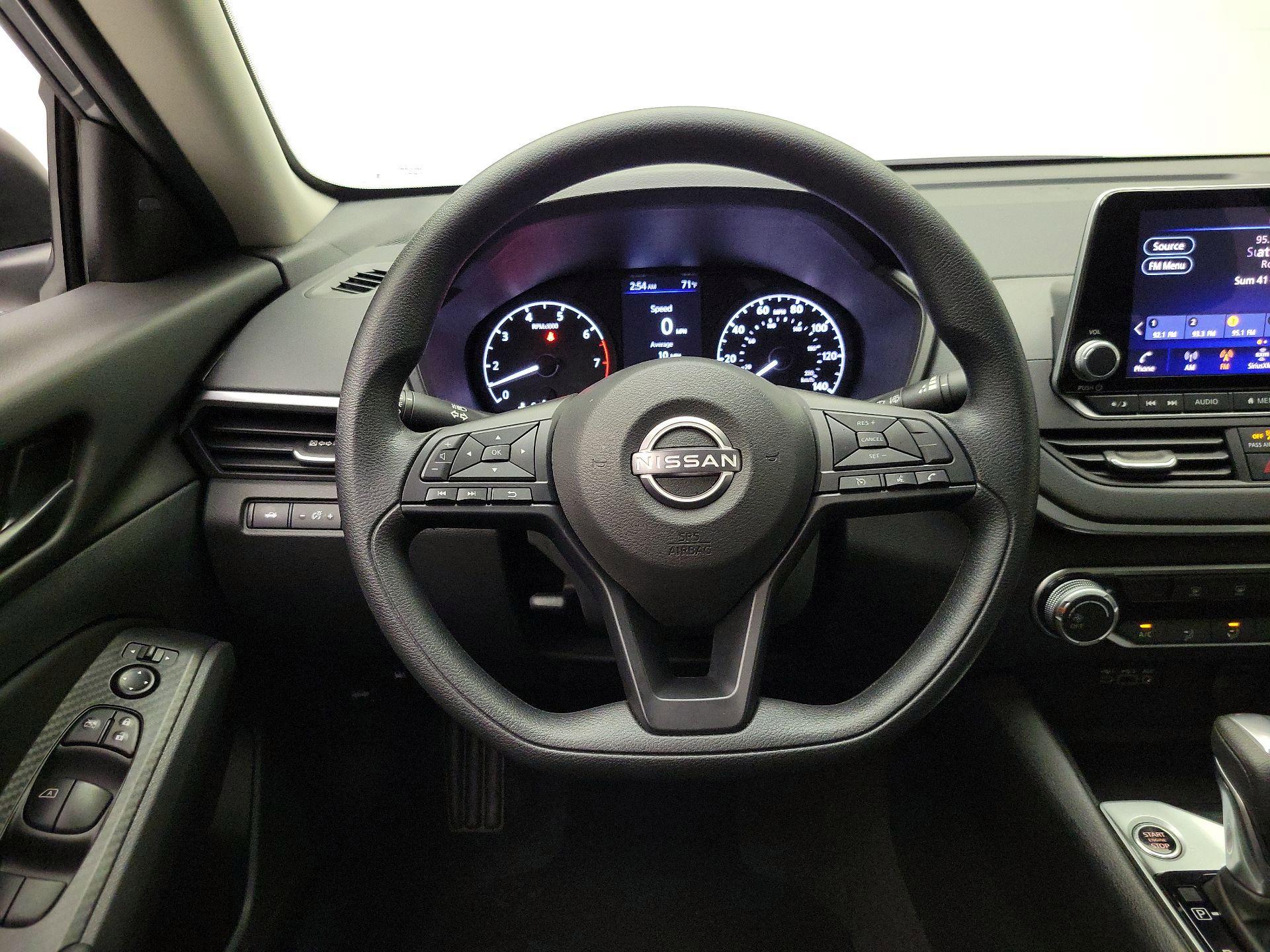 Thumbnail: 2025 Nissan Altima - 10