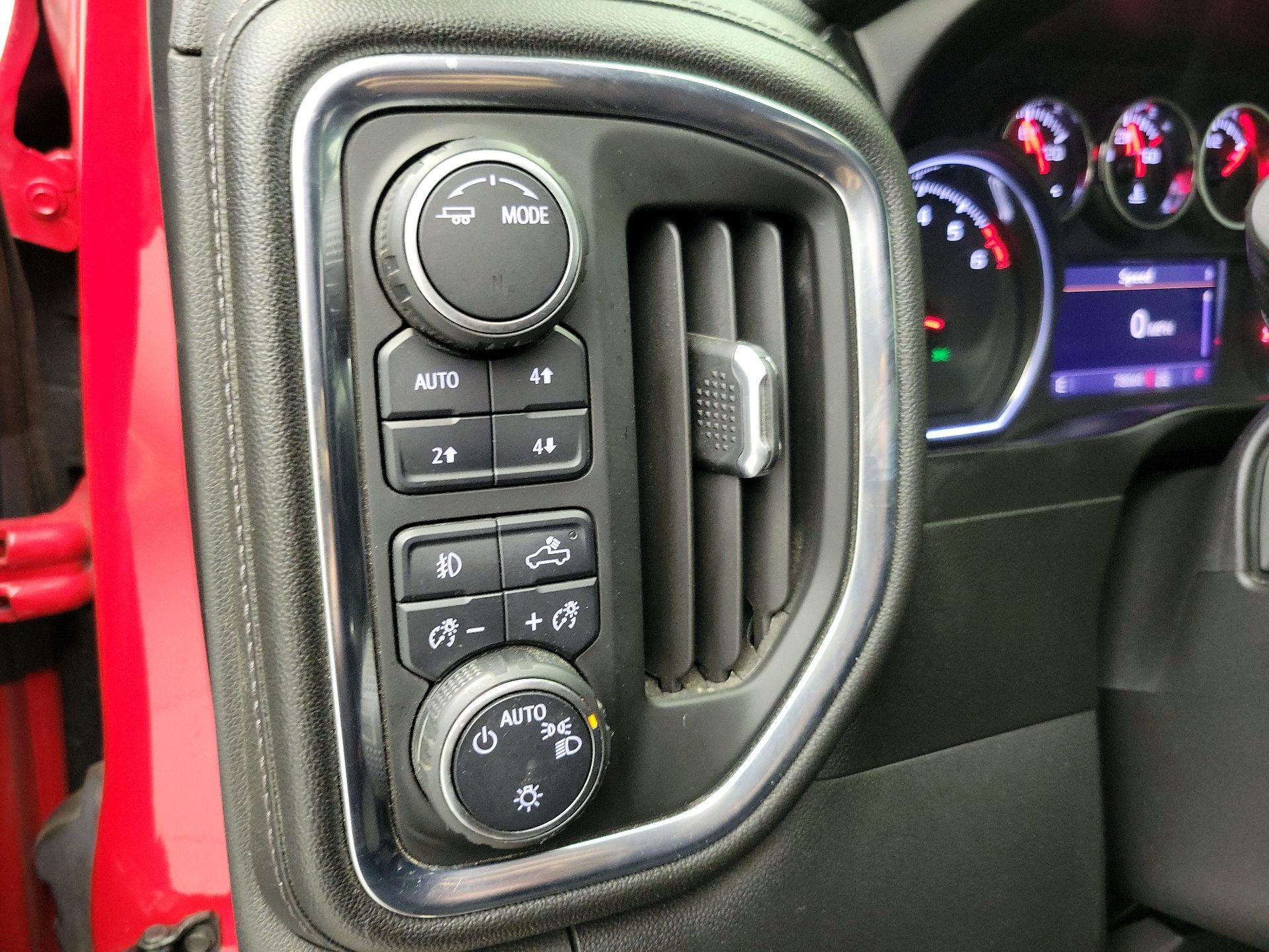 Thumbnail: 2021 Chevrolet Silverado 1500 - 13