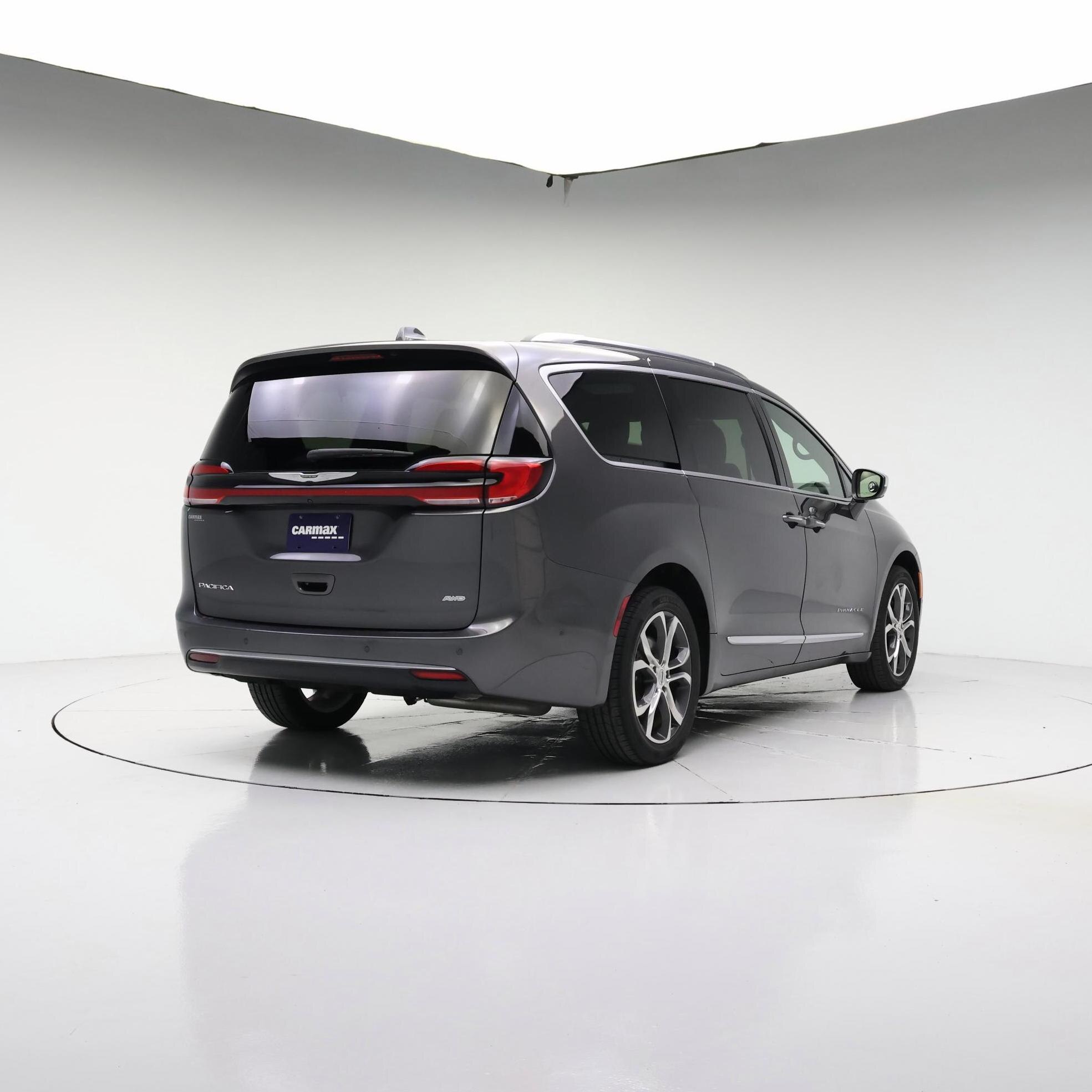 Thumbnail: 2021 Chrysler Pacifica - 8