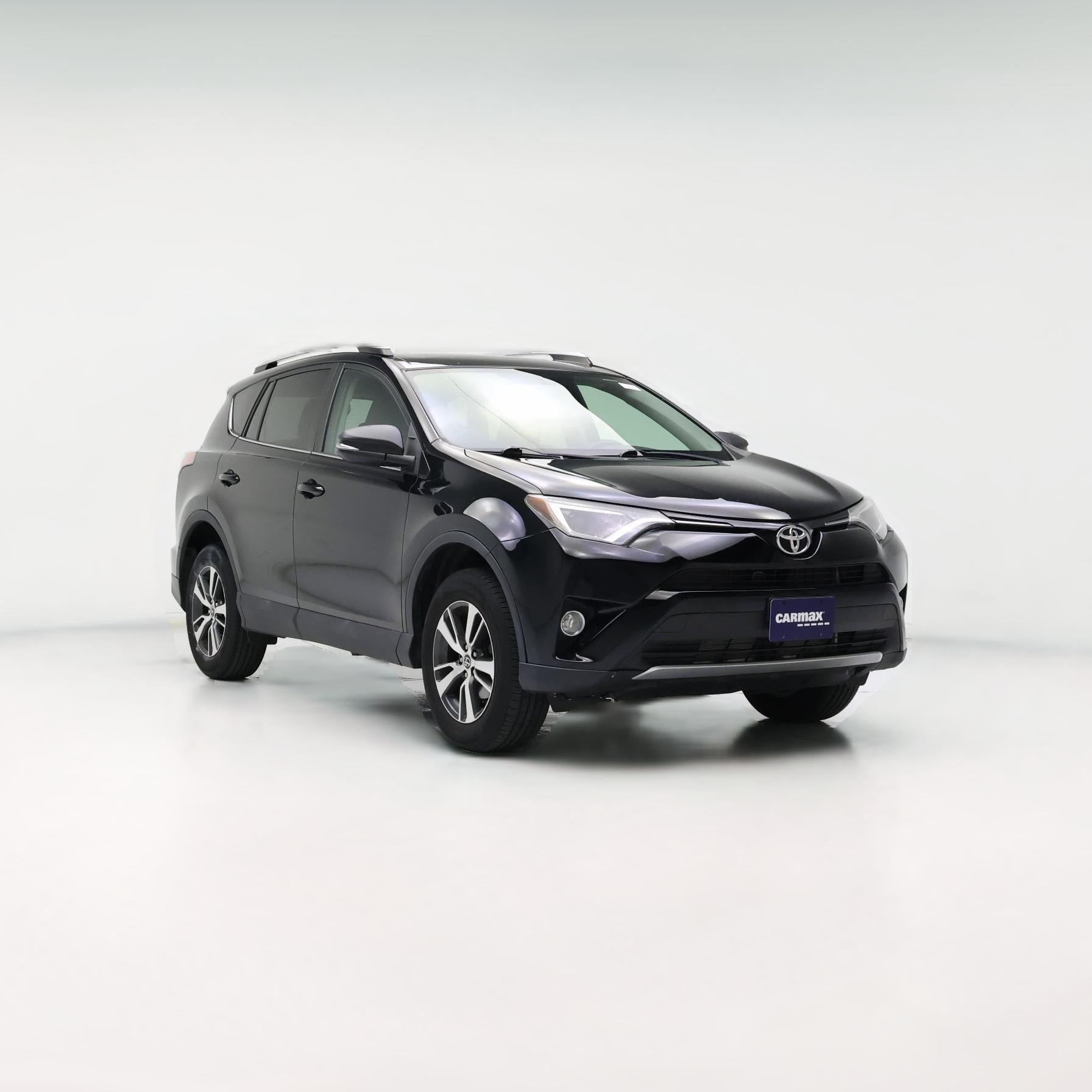Thumbnail: 2016 Toyota RAV4 - 1