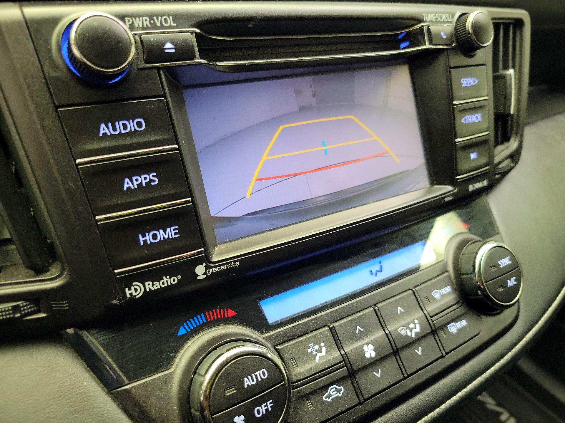 Thumbnail: 2016 Toyota RAV4 - 14