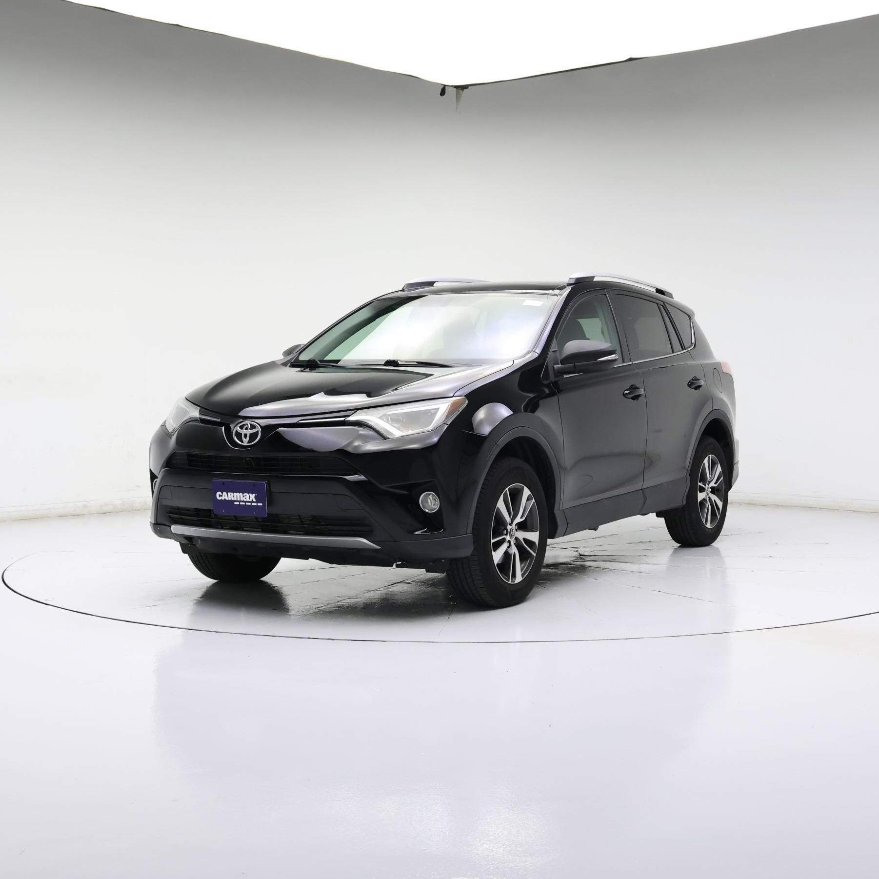 Thumbnail: 2016 Toyota RAV4 - 4