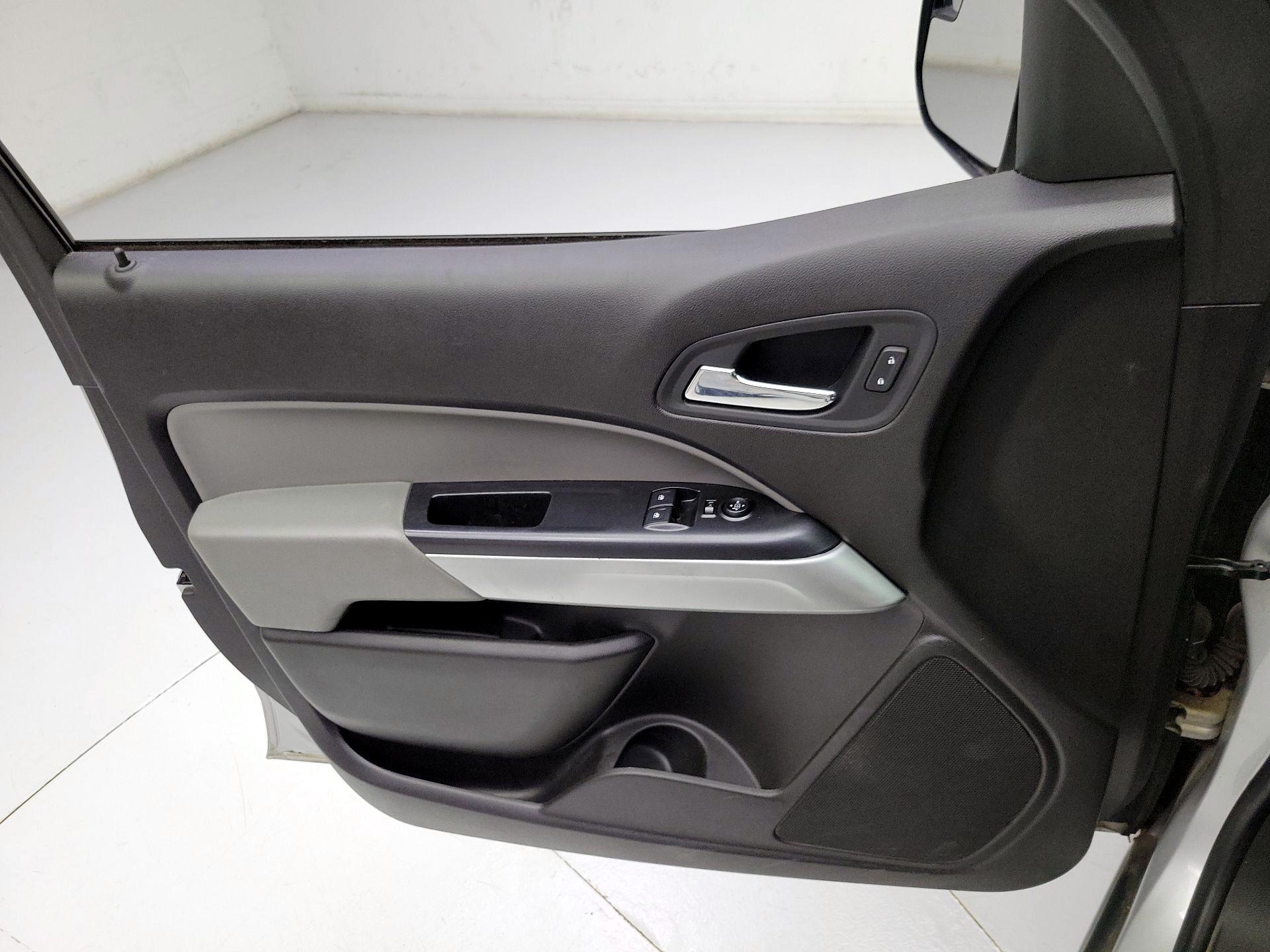 Thumbnail: 2017 Chevrolet Colorado - 12