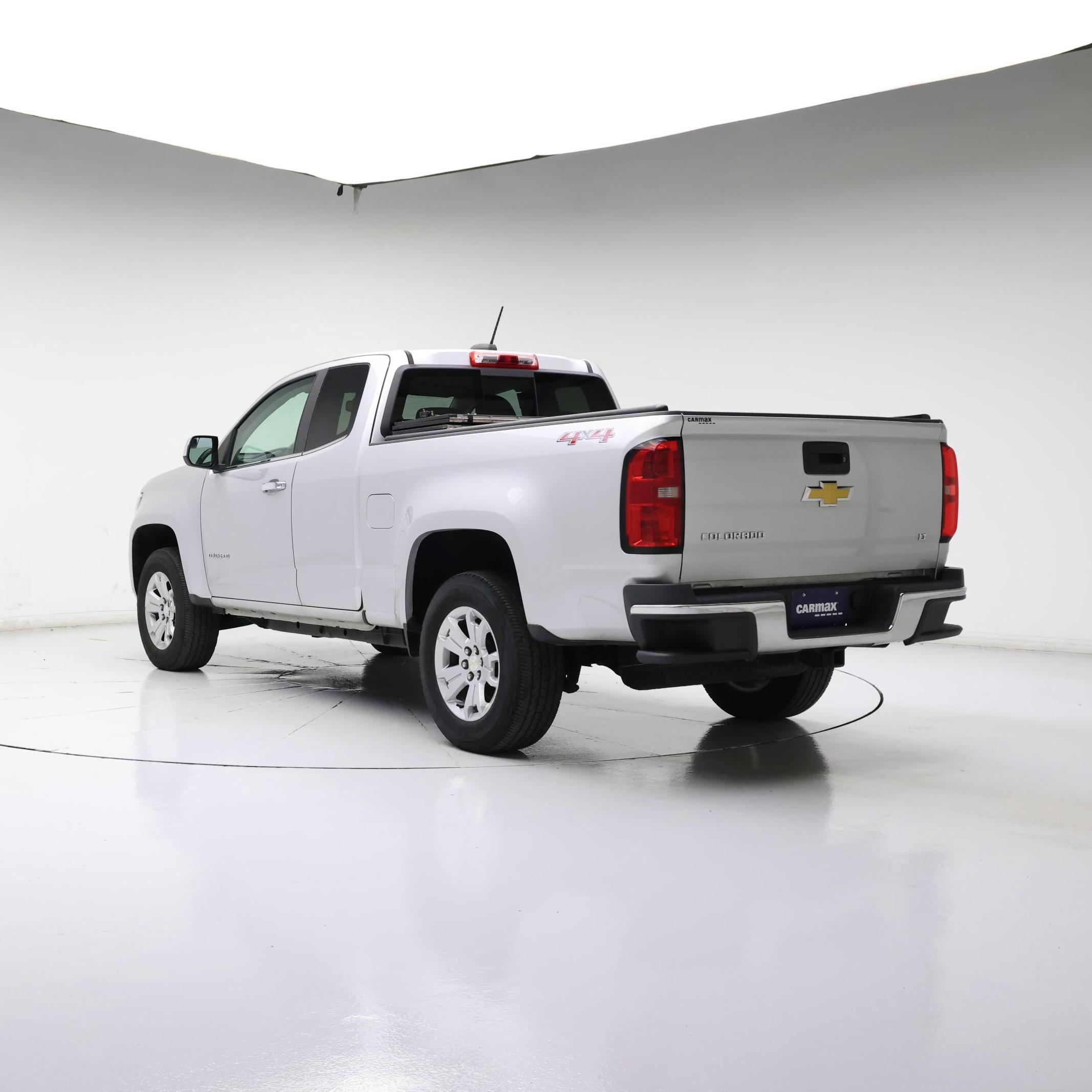 Thumbnail: 2017 Chevrolet Colorado - 2