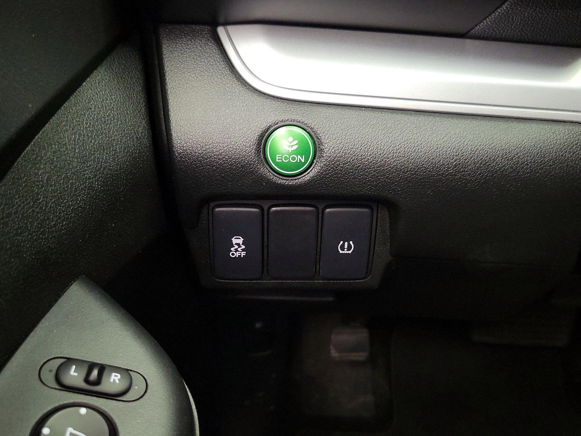 Thumbnail: 2015 Honda CR-V - 13