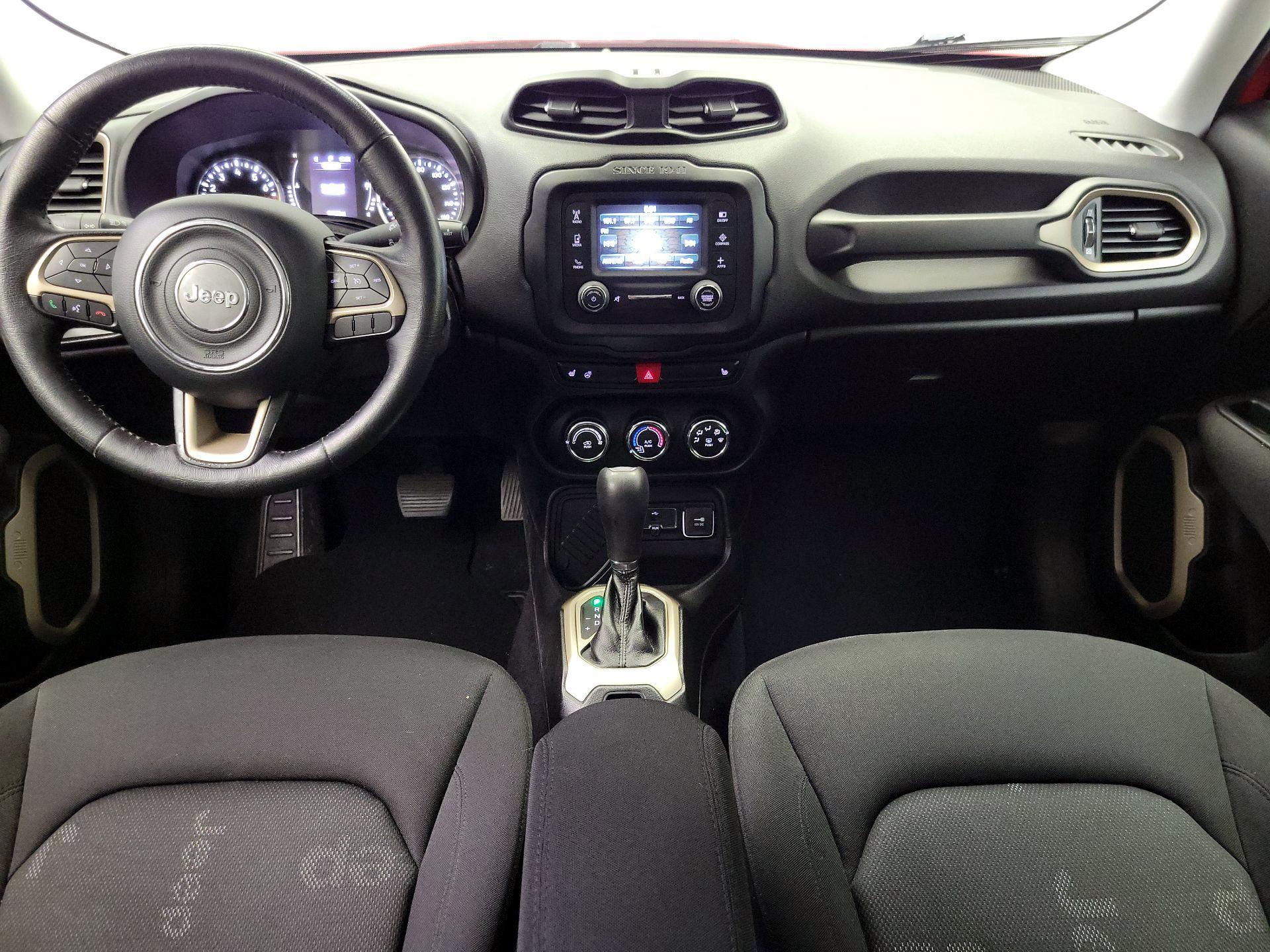 Thumbnail: 2015 Jeep Renegade - 9