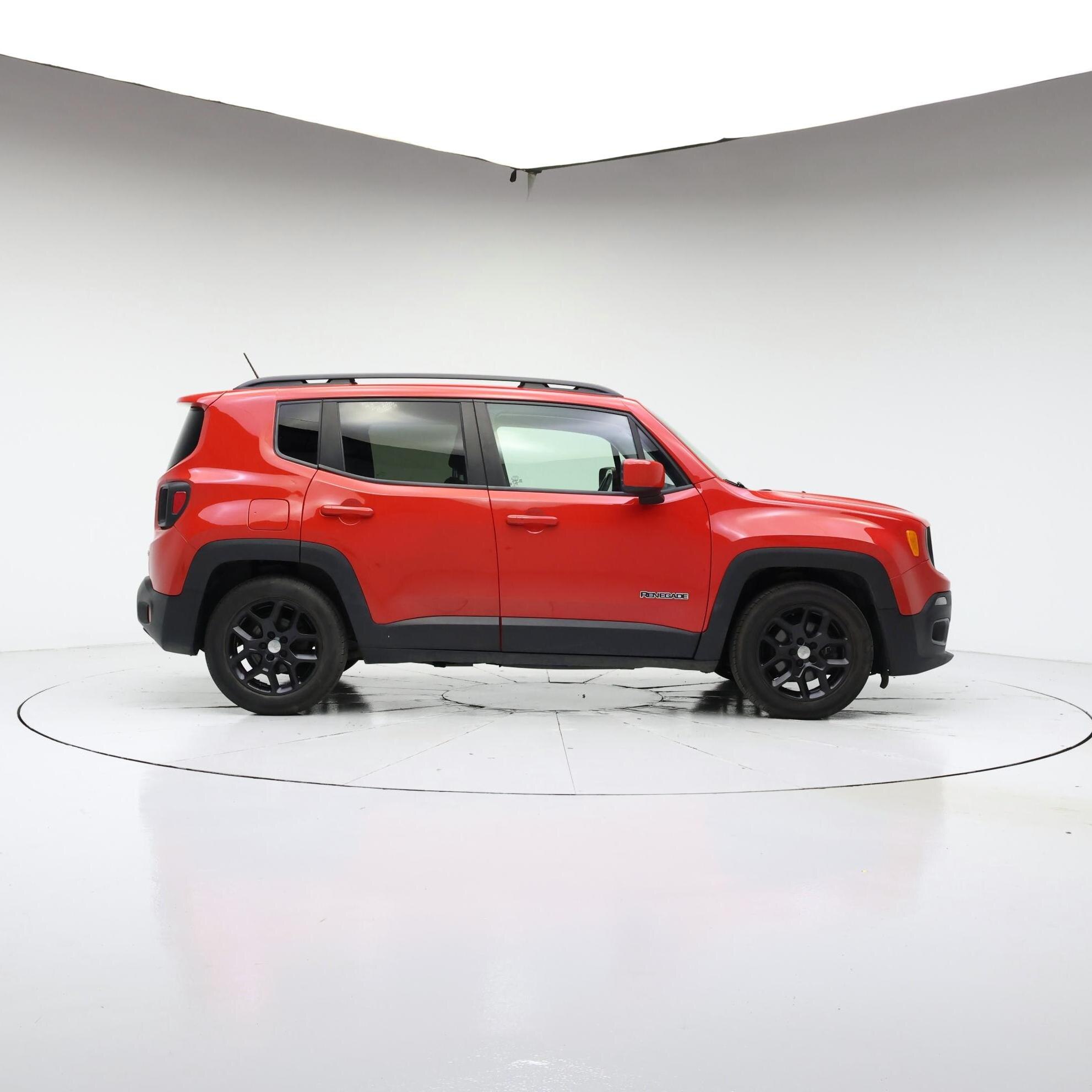 Thumbnail: 2015 Jeep Renegade - 3