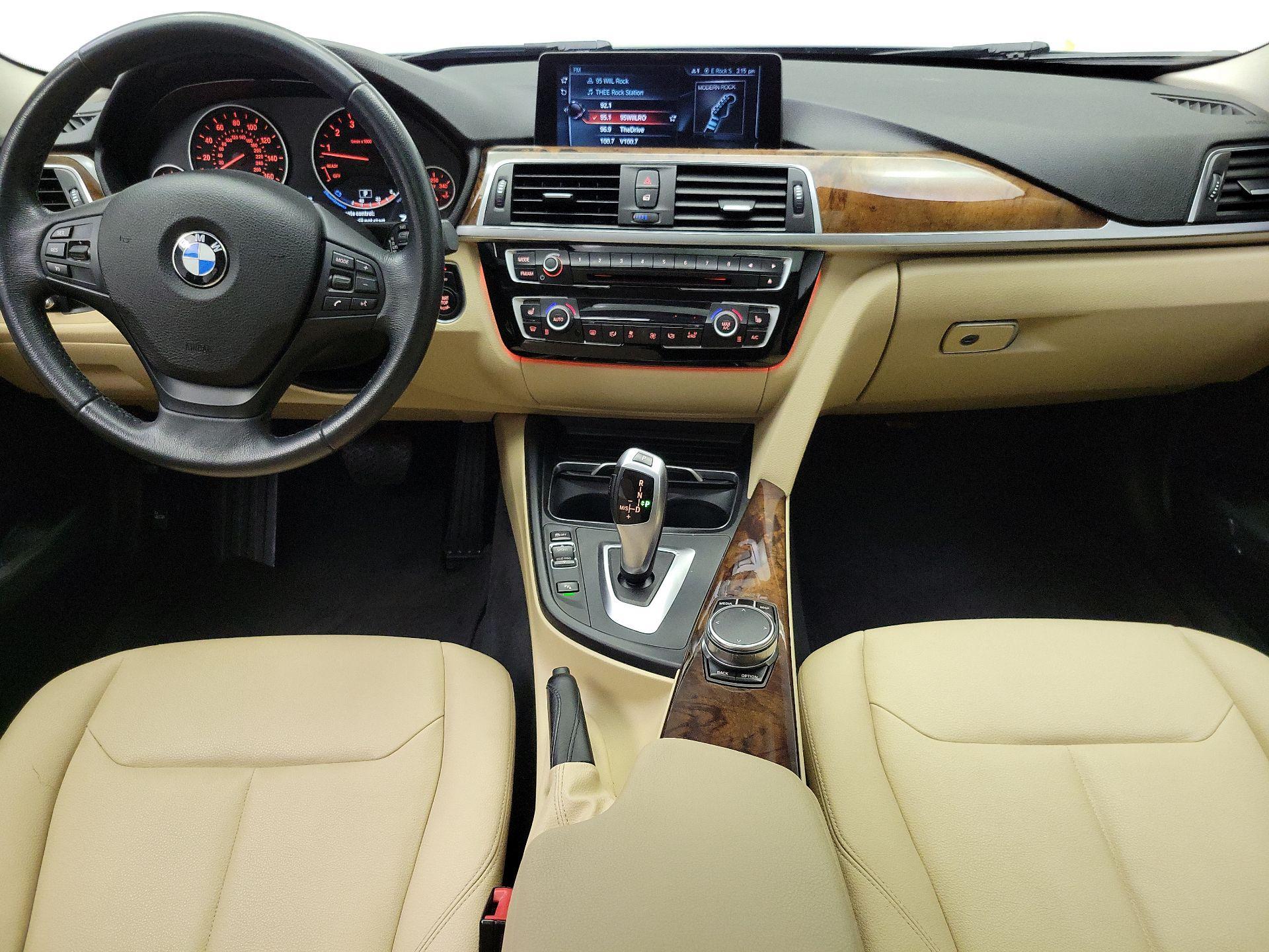 Thumbnail: 2017 BMW 3 Series - 9
