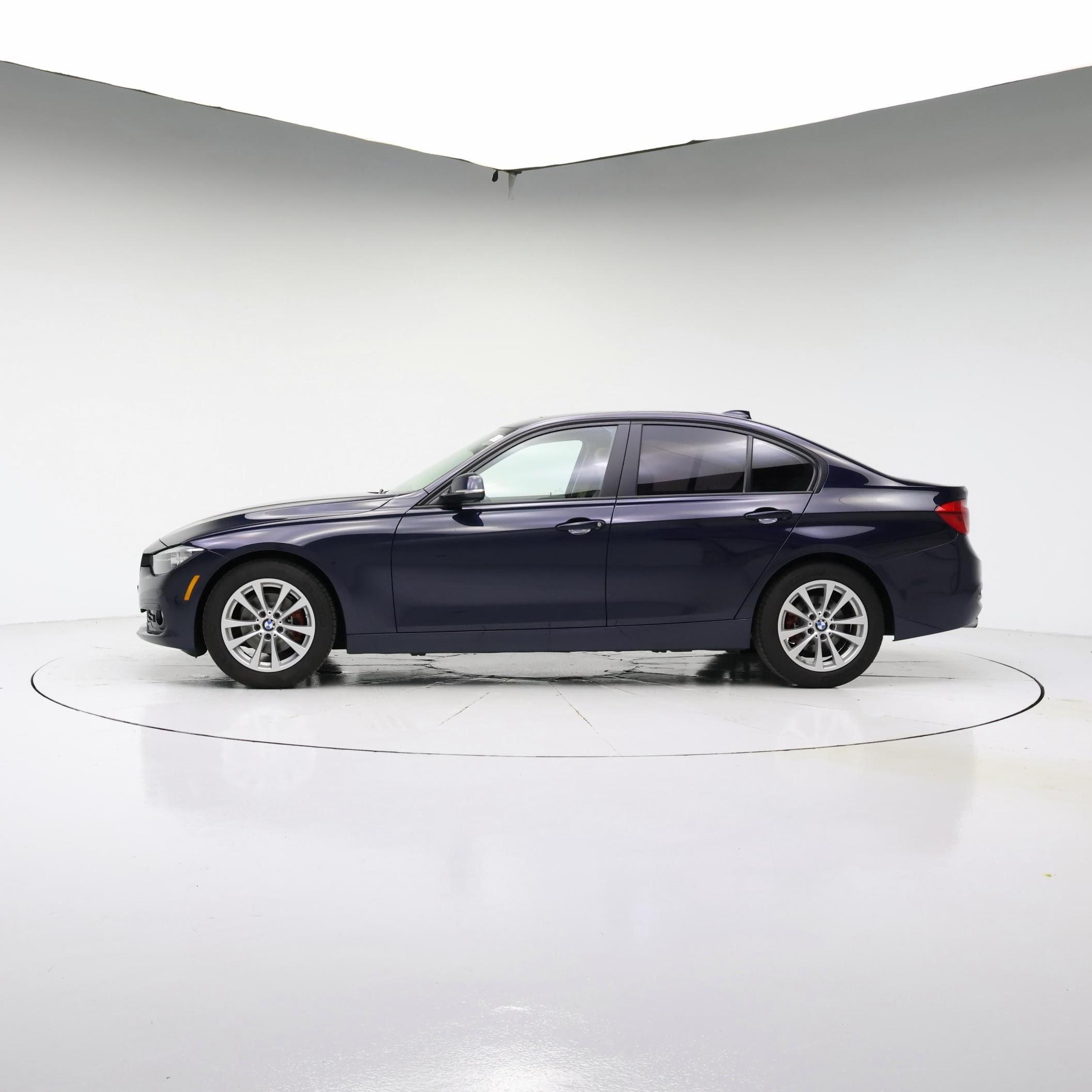 Thumbnail: 2017 BMW 3 Series - 3