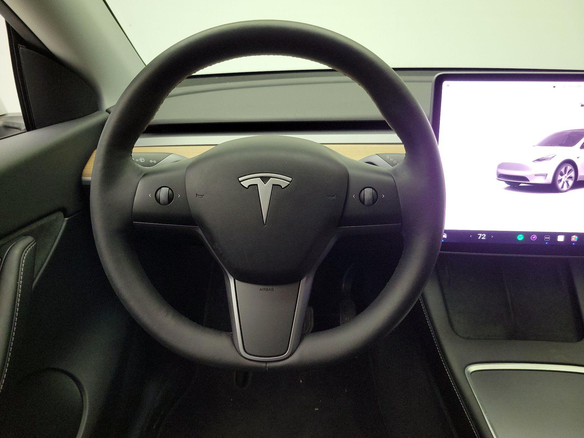 Thumbnail: 2022 Tesla Model Y - 10