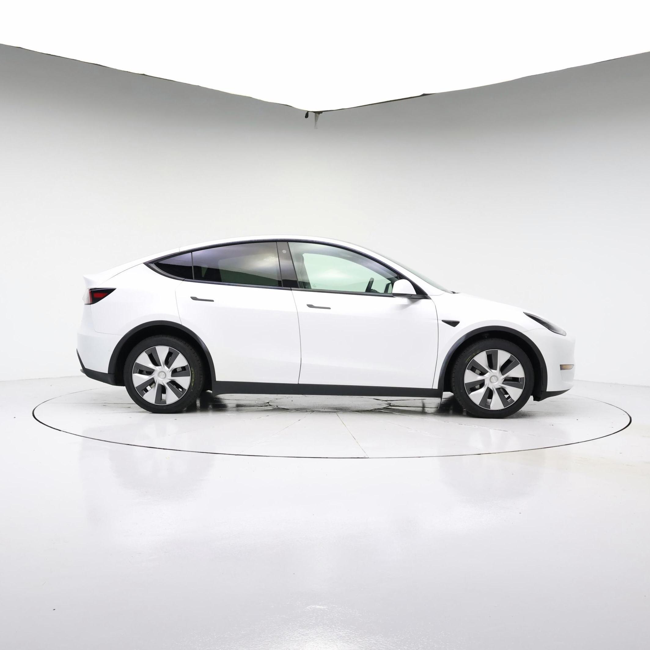 Thumbnail: 2022 Tesla Model Y - 7