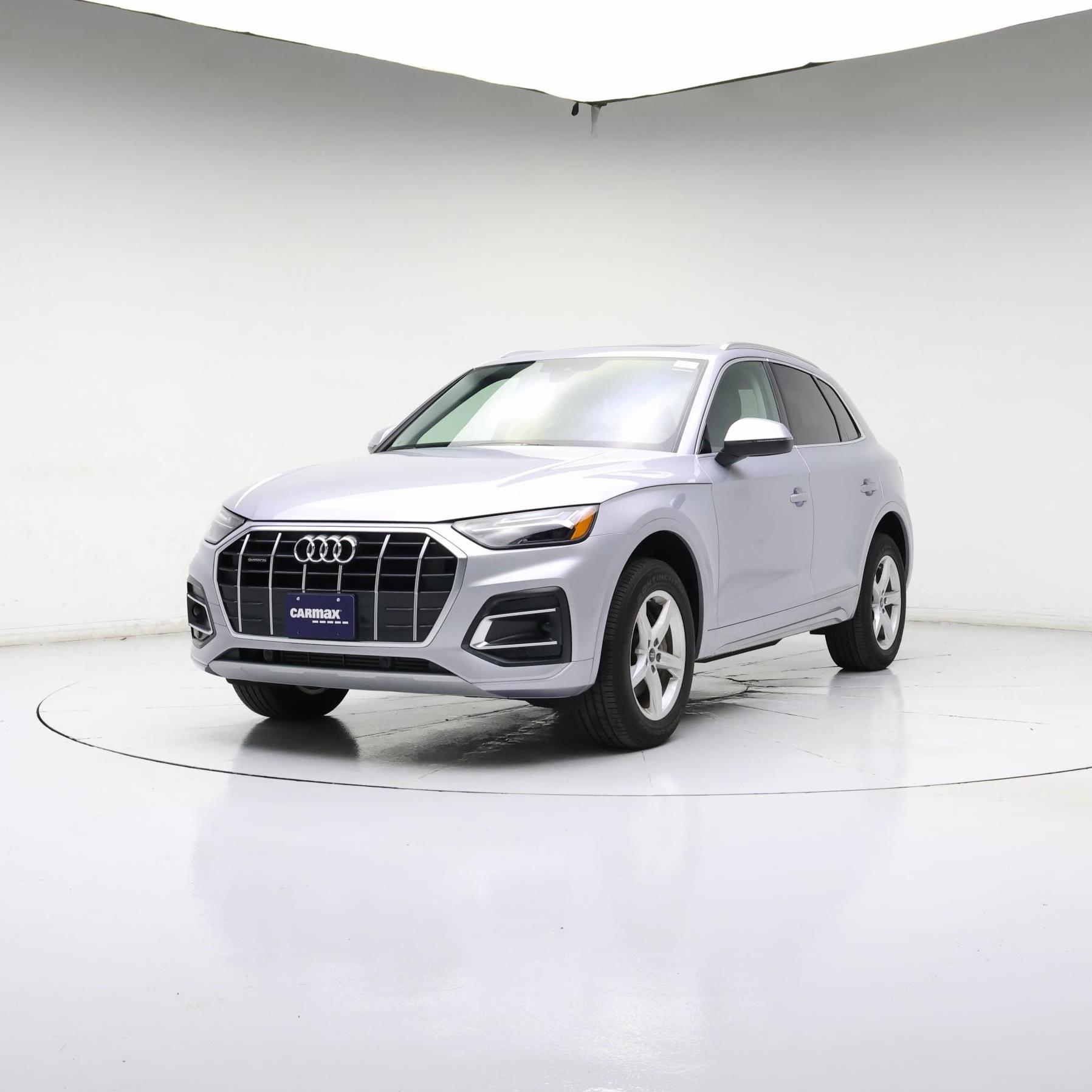 Thumbnail: 2023 Audi Q5 - 4