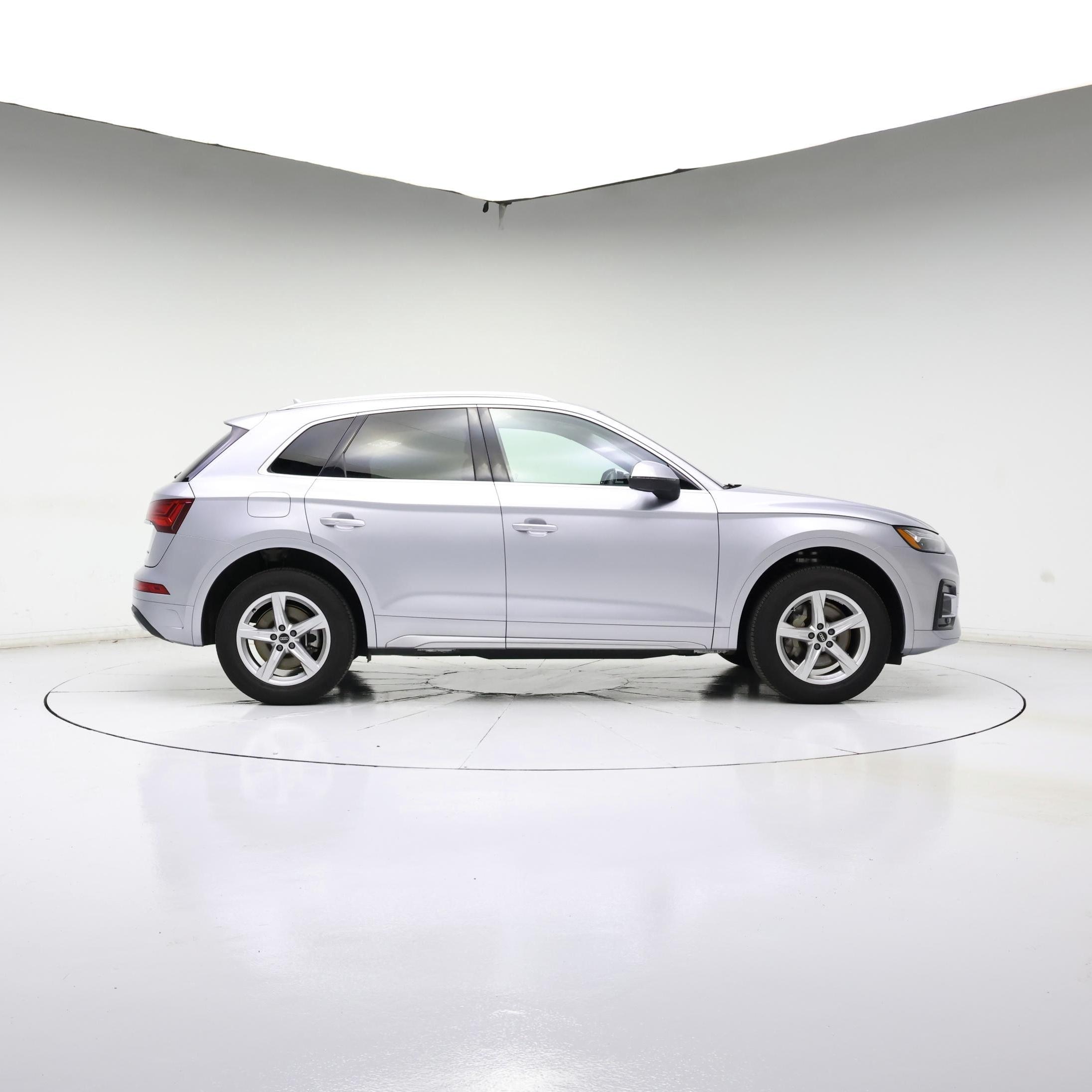 Thumbnail: 2023 Audi Q5 - 7