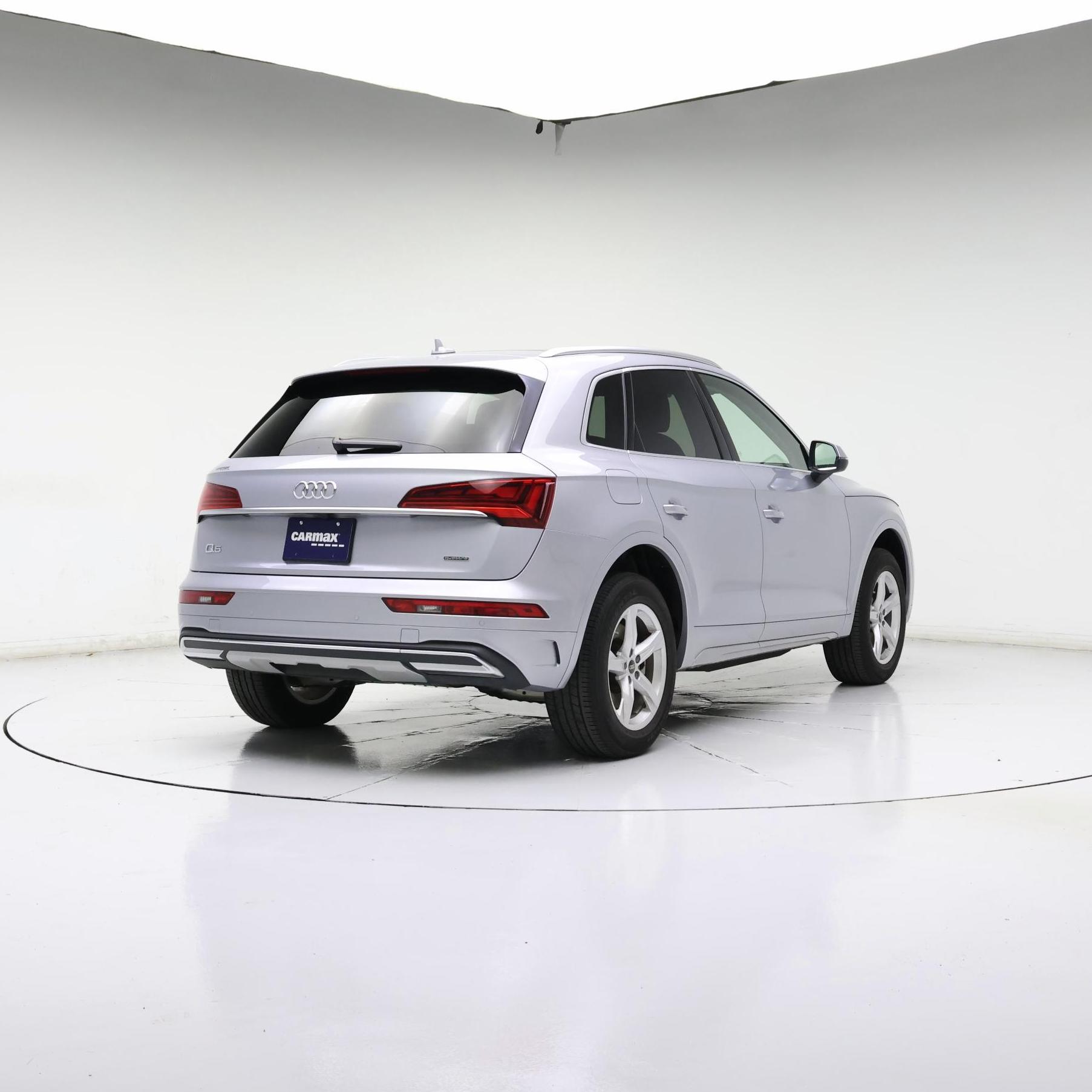 Thumbnail: 2023 Audi Q5 - 8